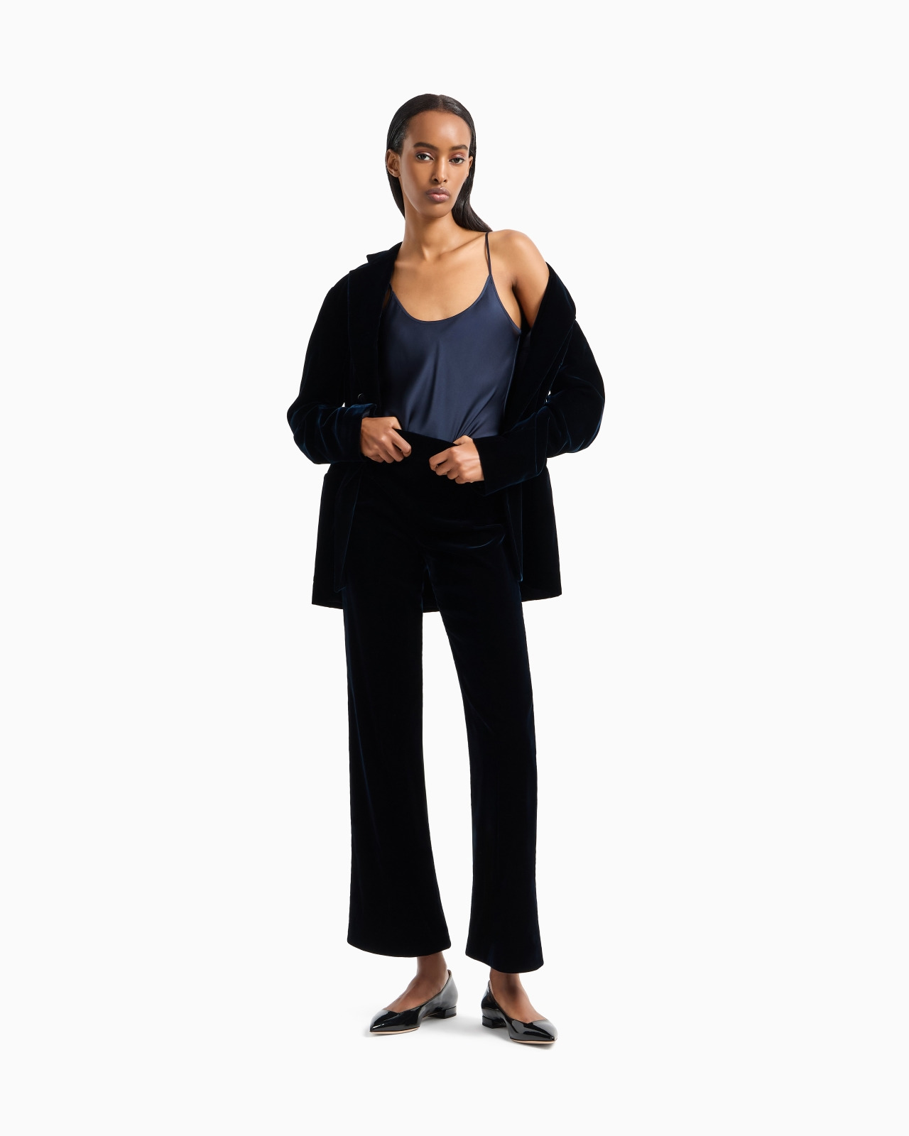 Cropped trousers in velvet - 2
