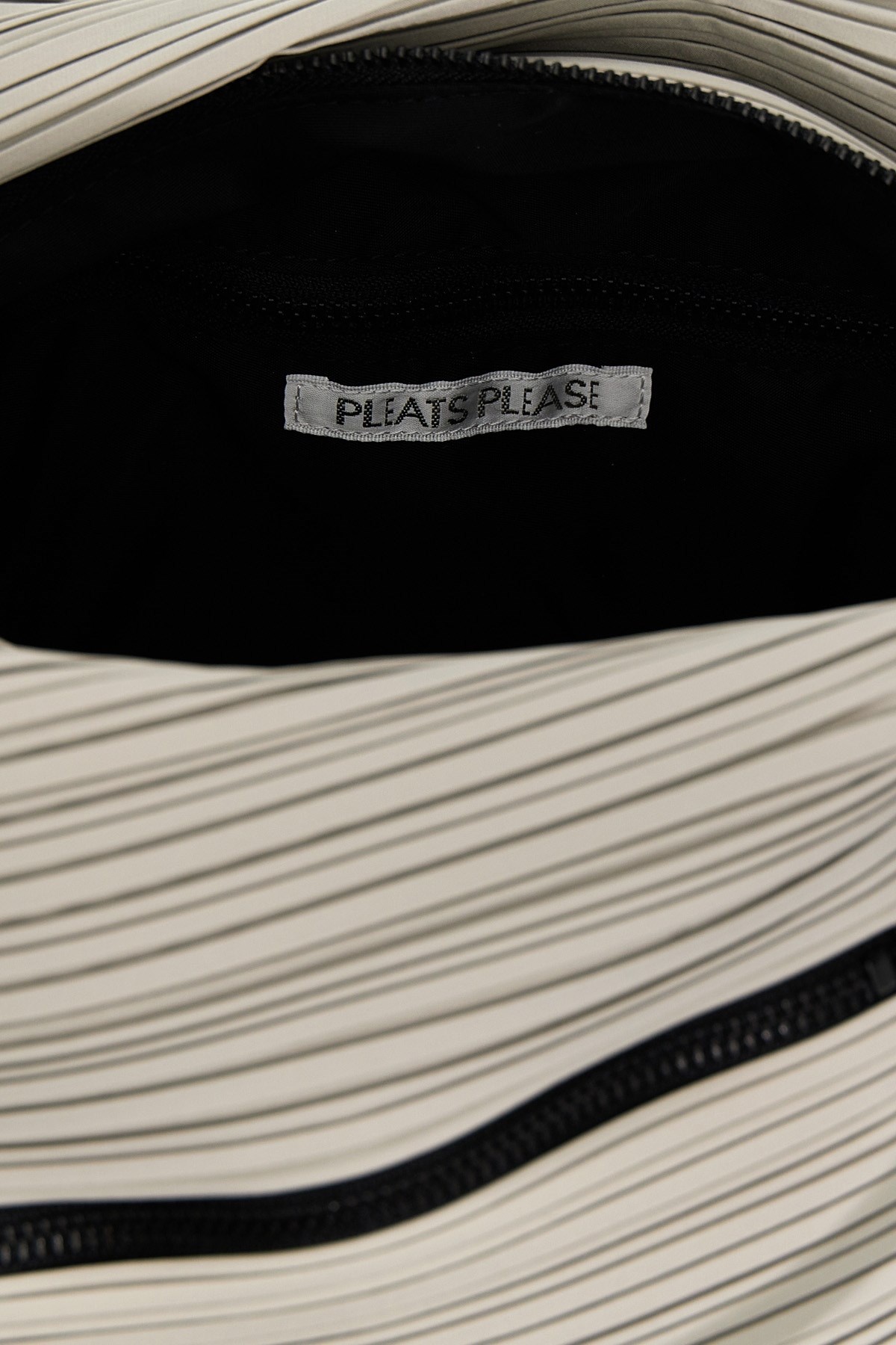 'Bias Pleats' Hand Bag - 5