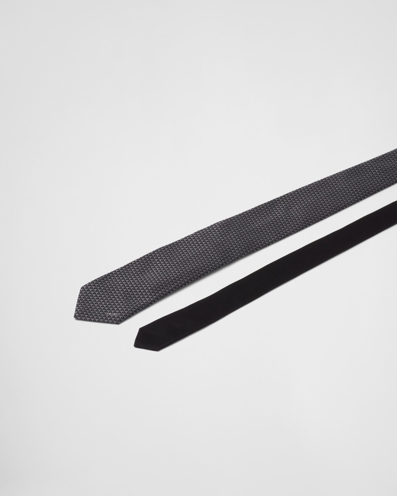 Micro-print silk tie 3