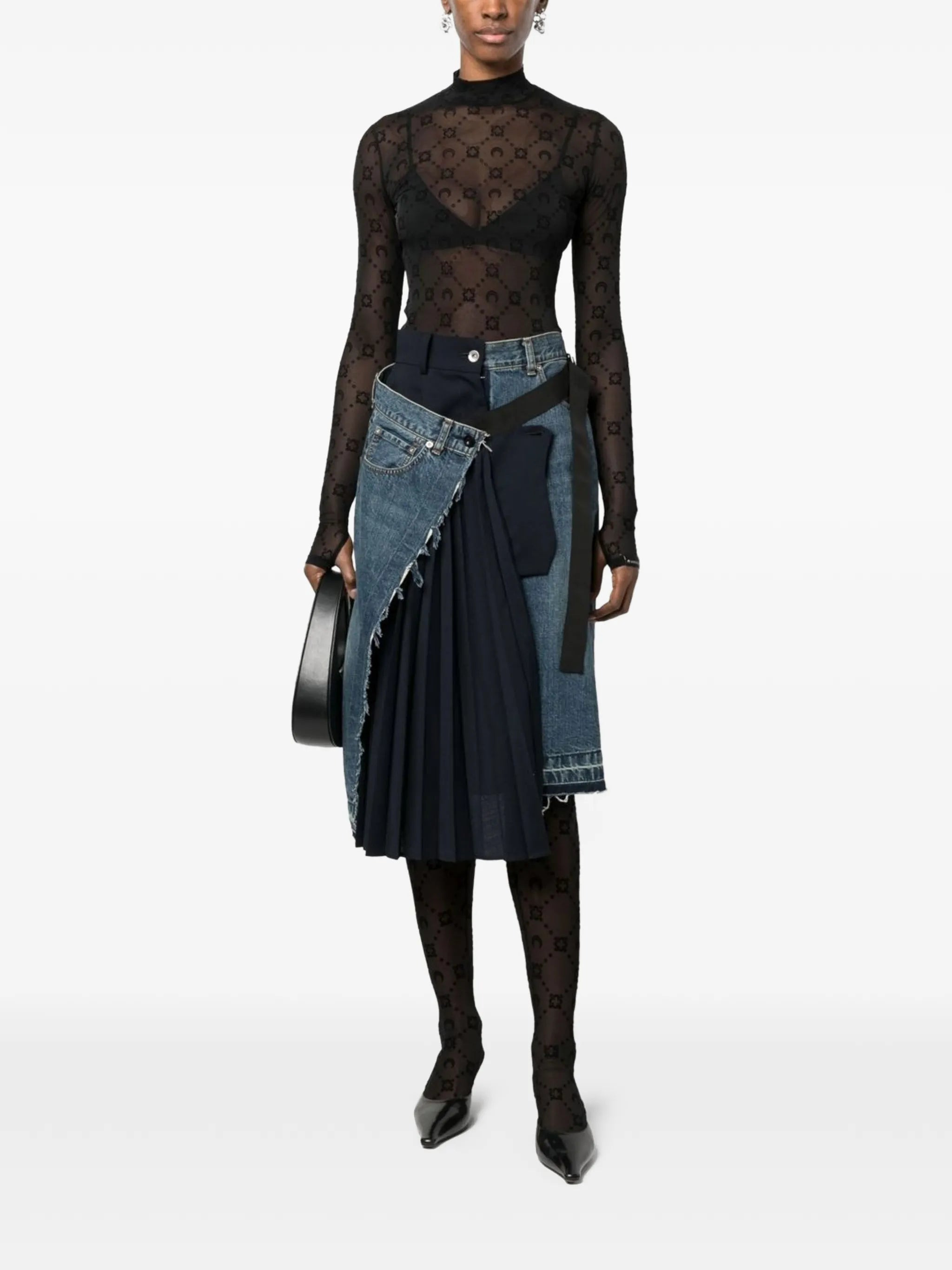 Moonogram-flocked mesh top - 2