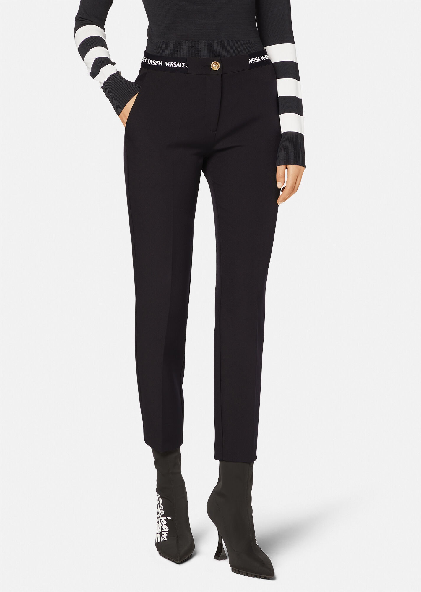 V-Emblem Tailored Pants - 3