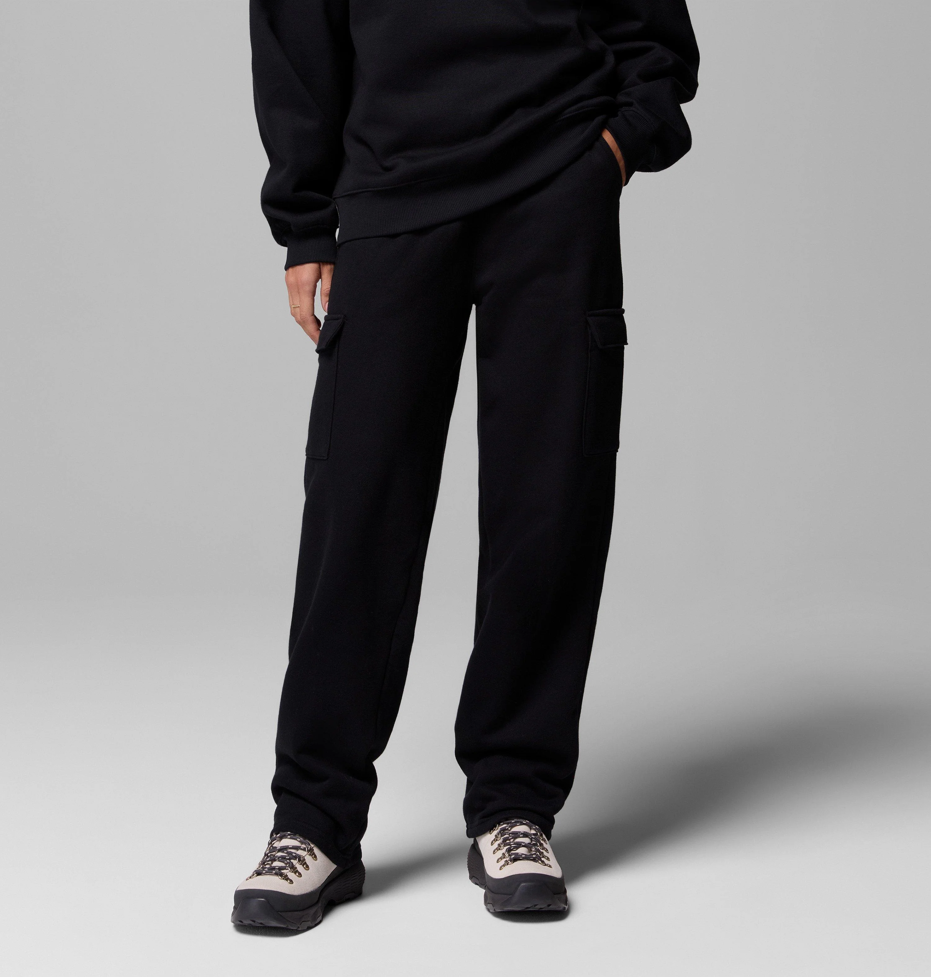Women's Aldermore Fleece Cargo Sweatpants - 1