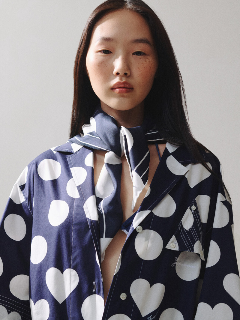 JACQUEMUS The Coeur scarf outlook