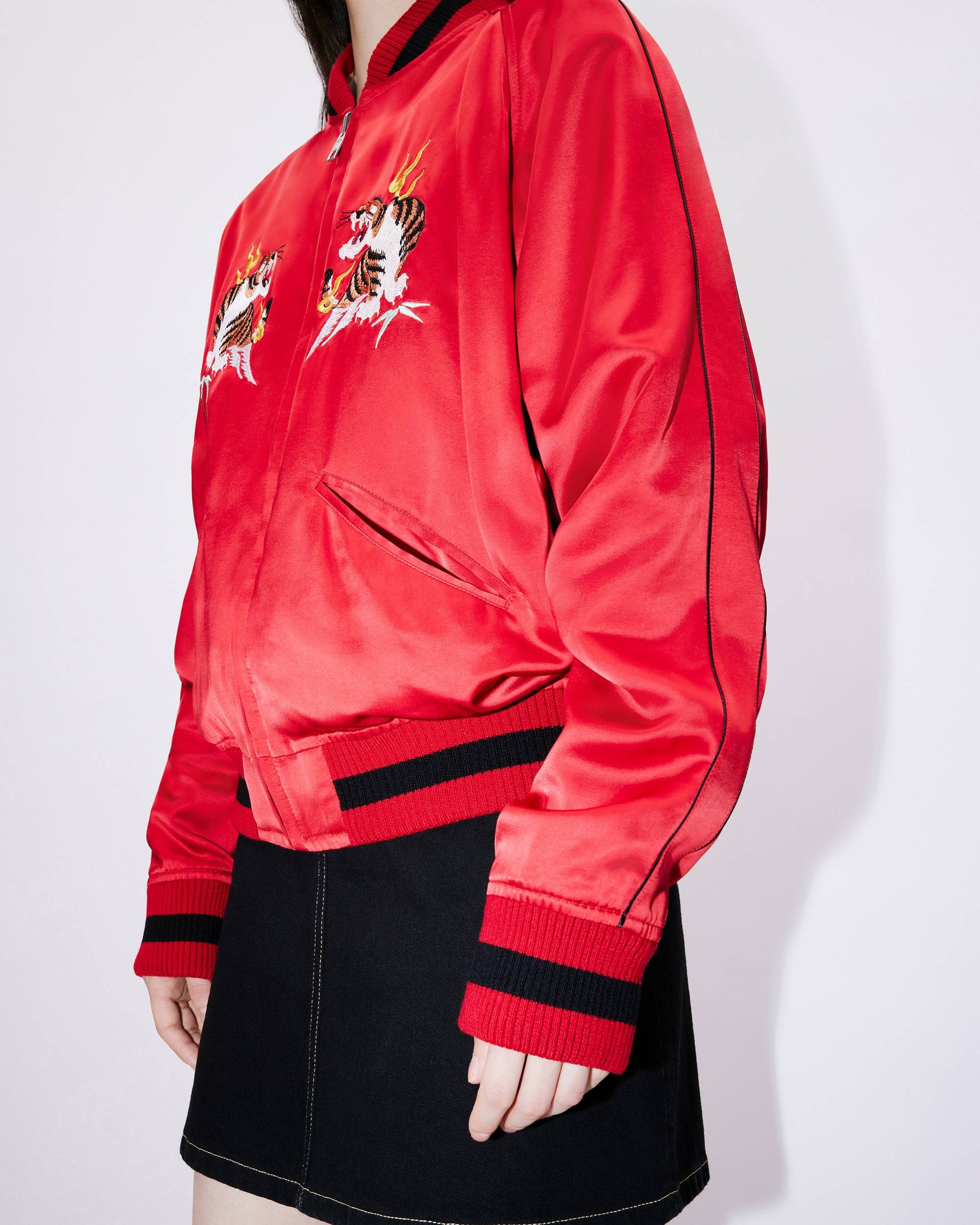'Year of the Dragon' reversible embroidered genderless jacket - 17