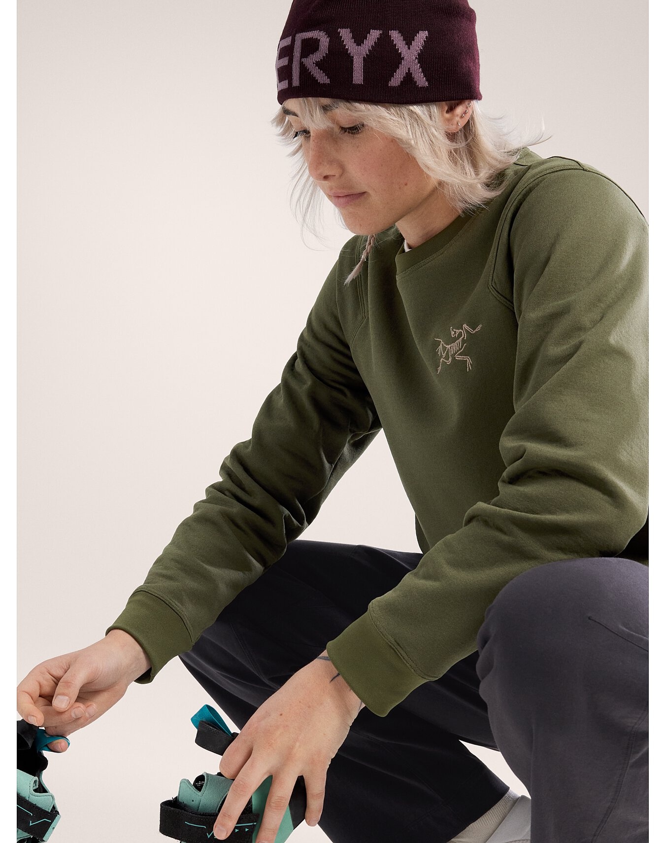 Aestas Crew Neck Pullover - 7