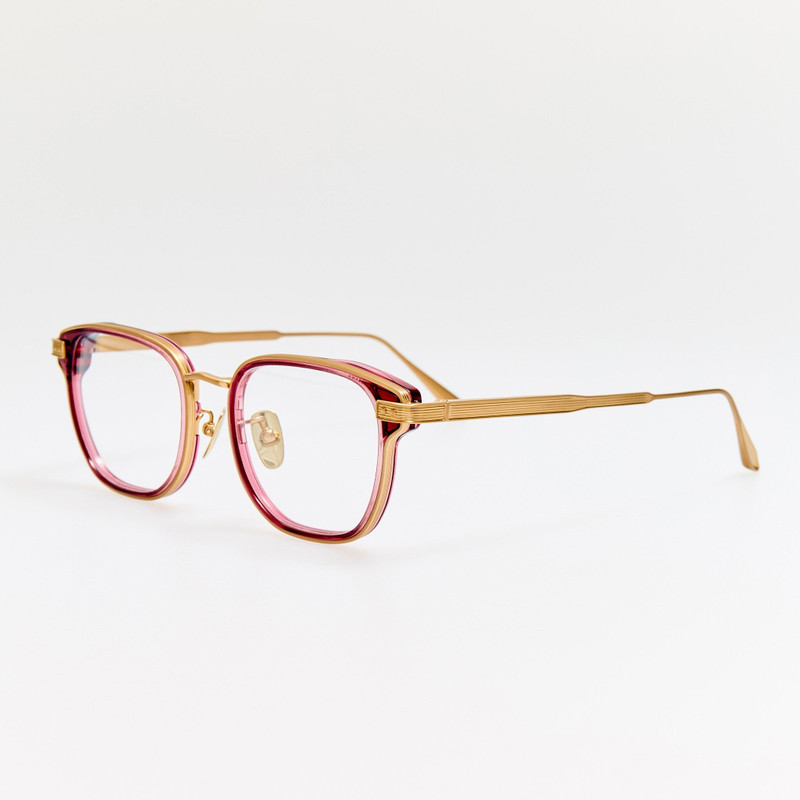 LINDA FARROW Blakher Optical in Wine outlook