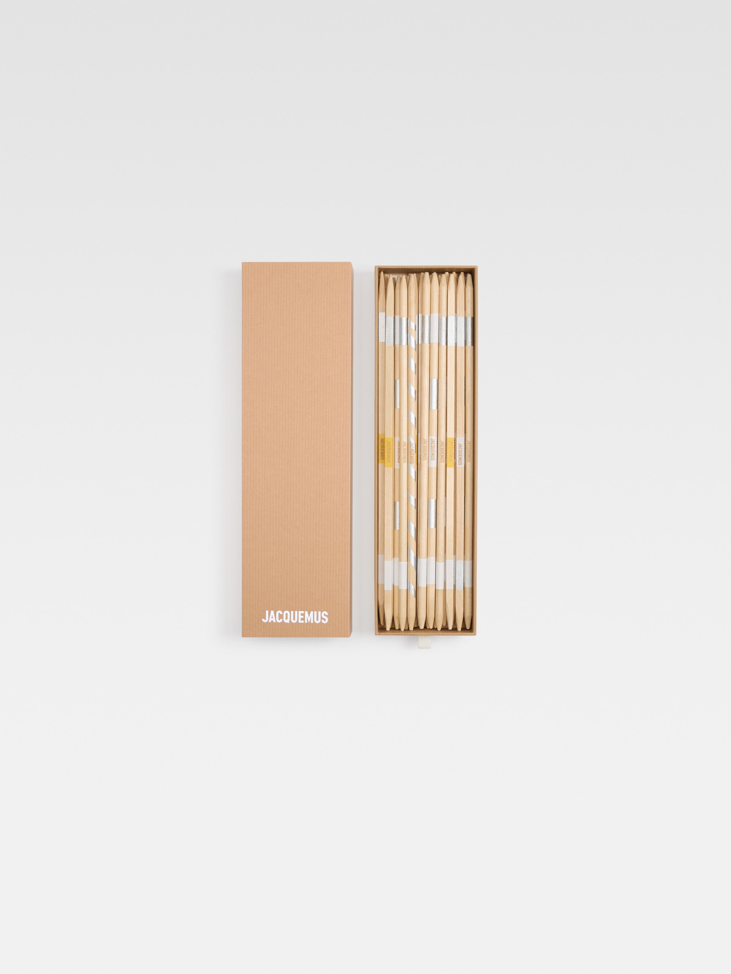 JACQUEMUS ロコフレトミティスカト 24E241SK0091000 110 24H243TO104-1660-910_09.jpg