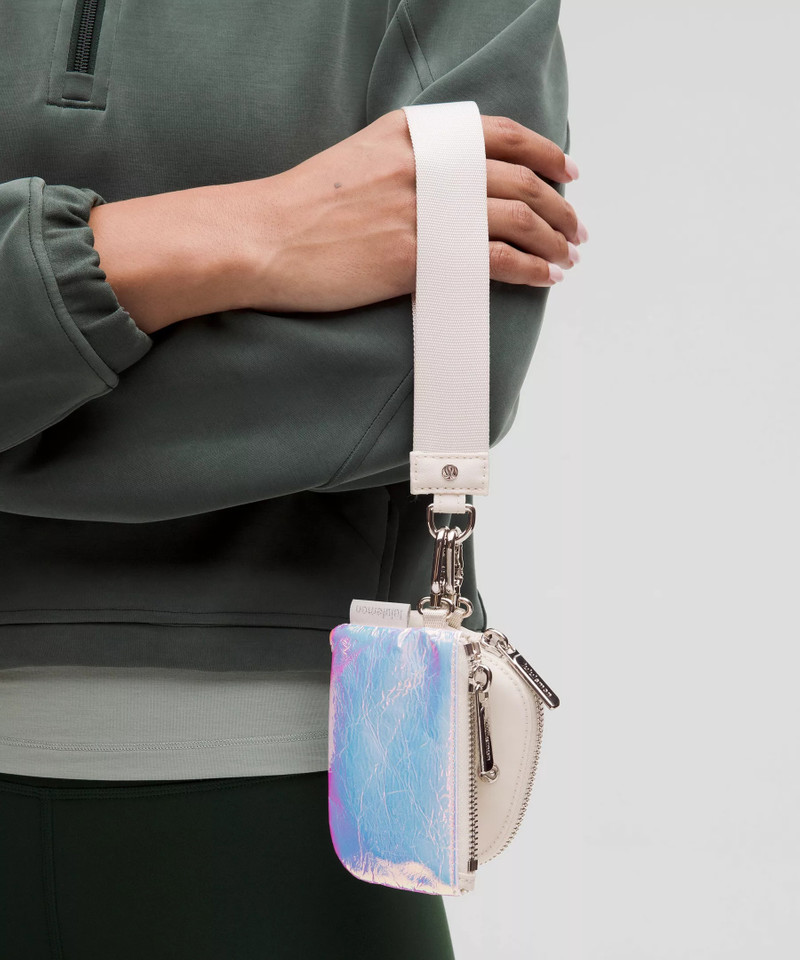 Dual Pouch Wristlet *Iridescent 5