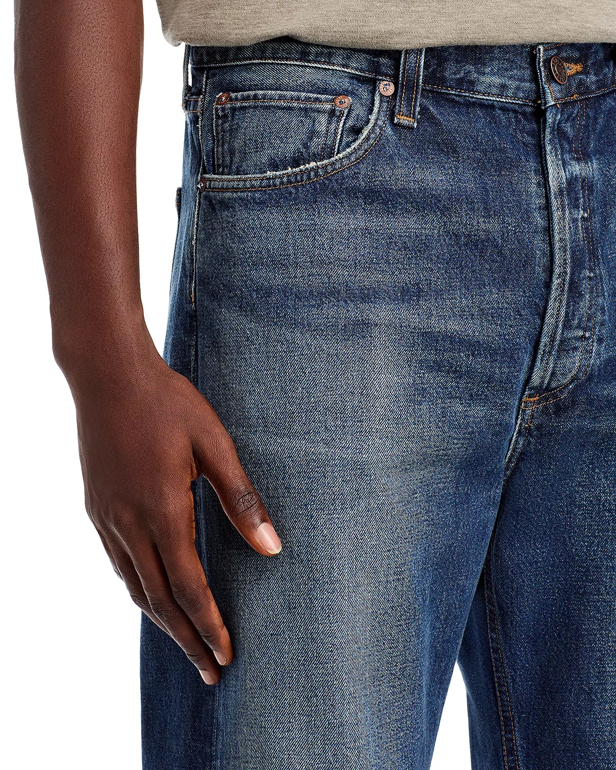 90's Straight Leg Relaxed Jeans in Illuminate - 6