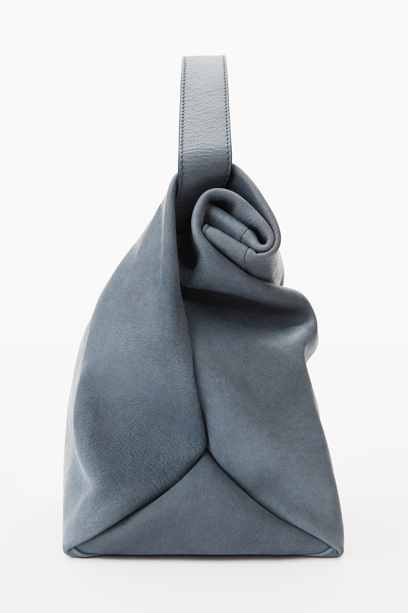 SMALL LUNCH BAG IN WAXED LEATHER 4