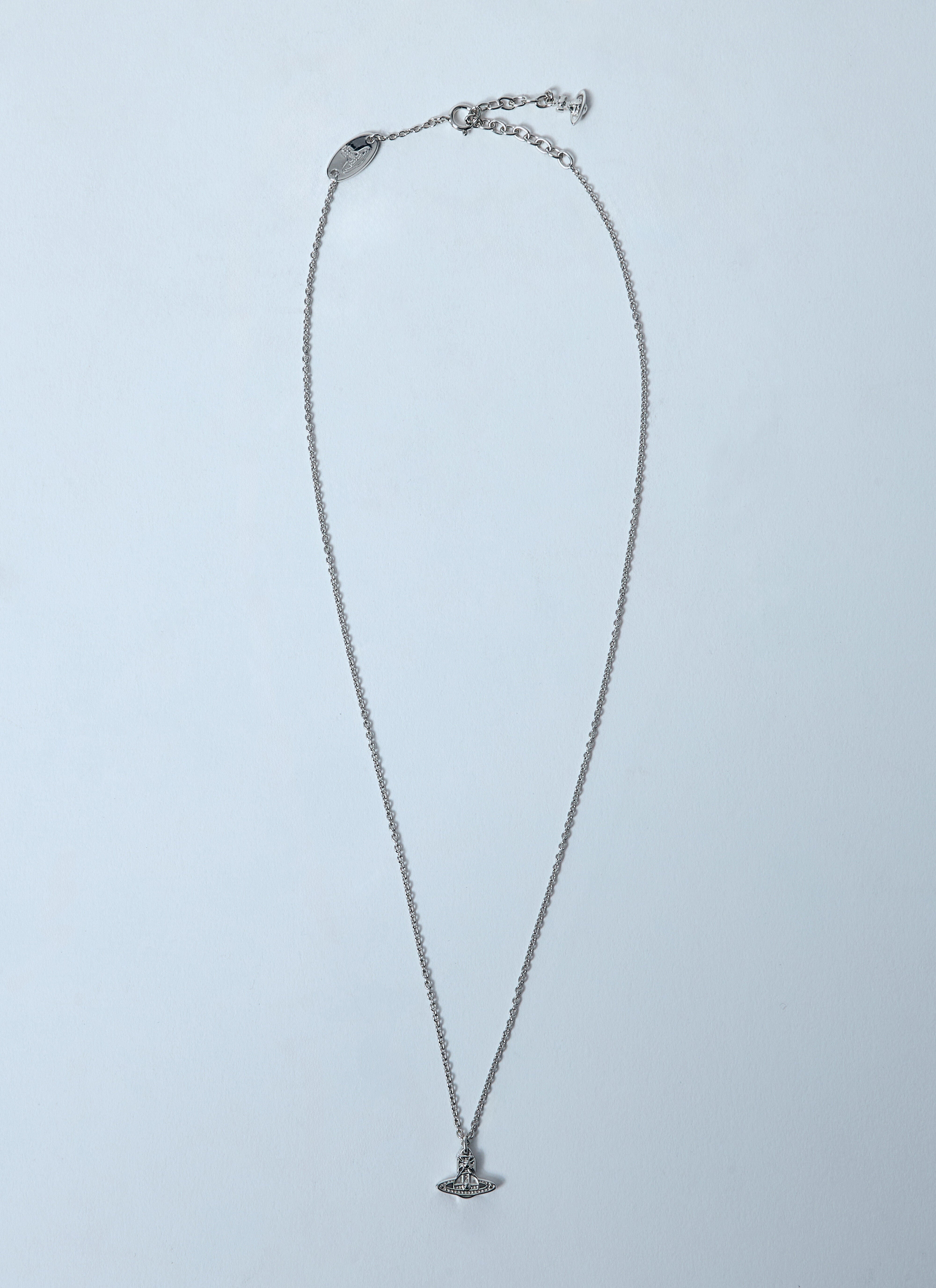 Vivienne Westwood ネックレス 63020200-01P019 OSLO PENDANT Oslo Pendant Necklace in PLATINUM | Vivienne Westwood®