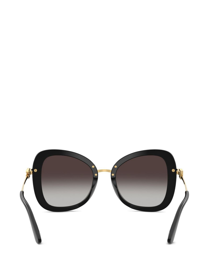 oversized-frame sunglasses 4