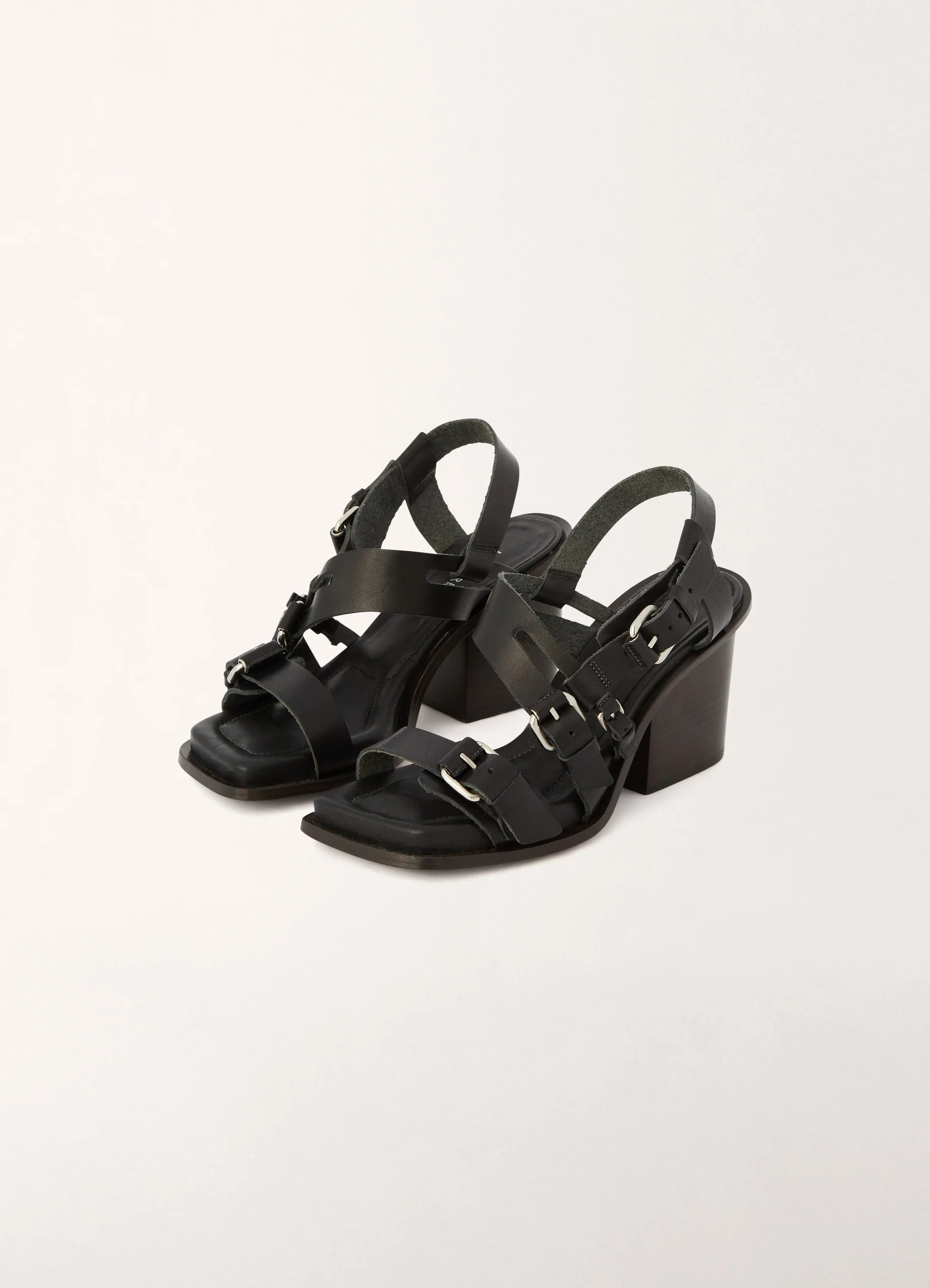 SANDALS WITH STRAPS
VEGETAL TANNED LEATHER - 2