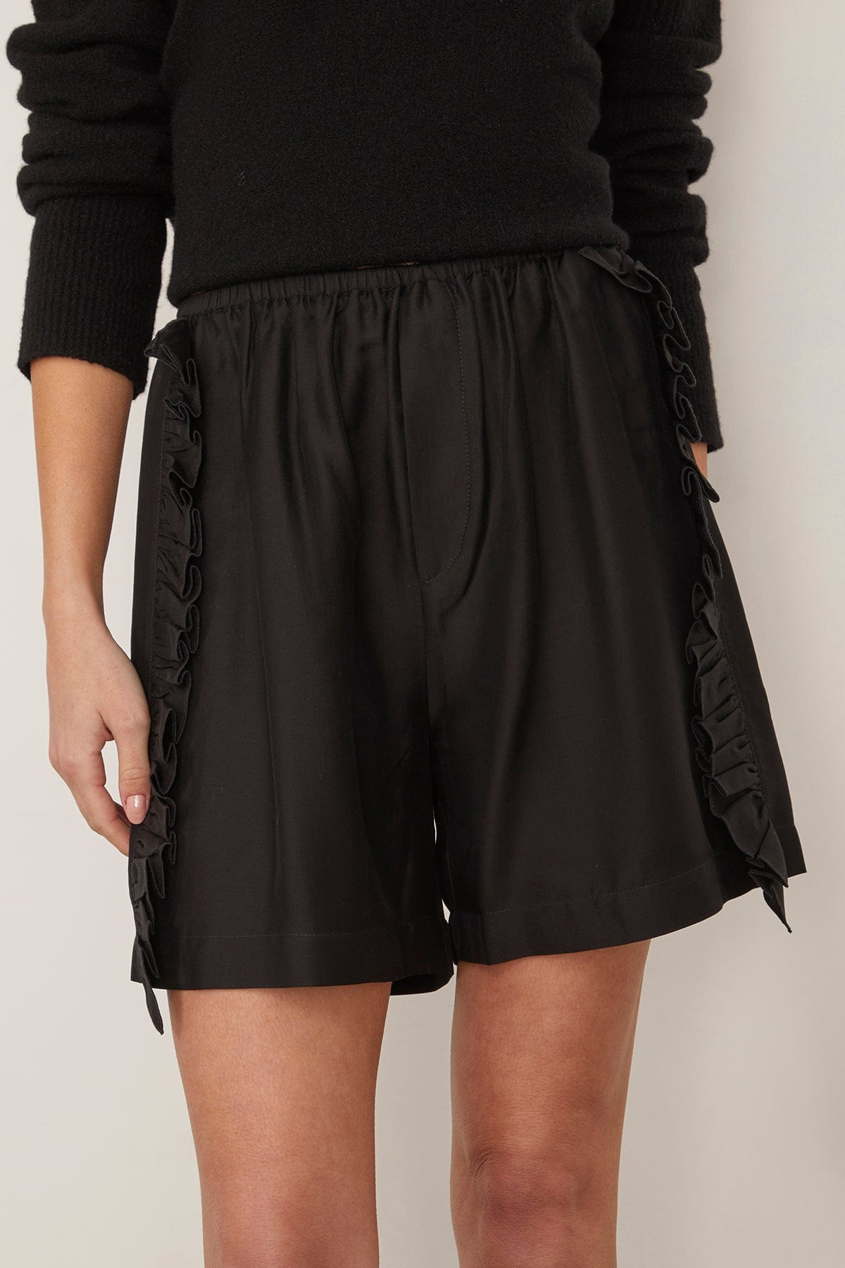 Cali Frill Shorts in Black - 3