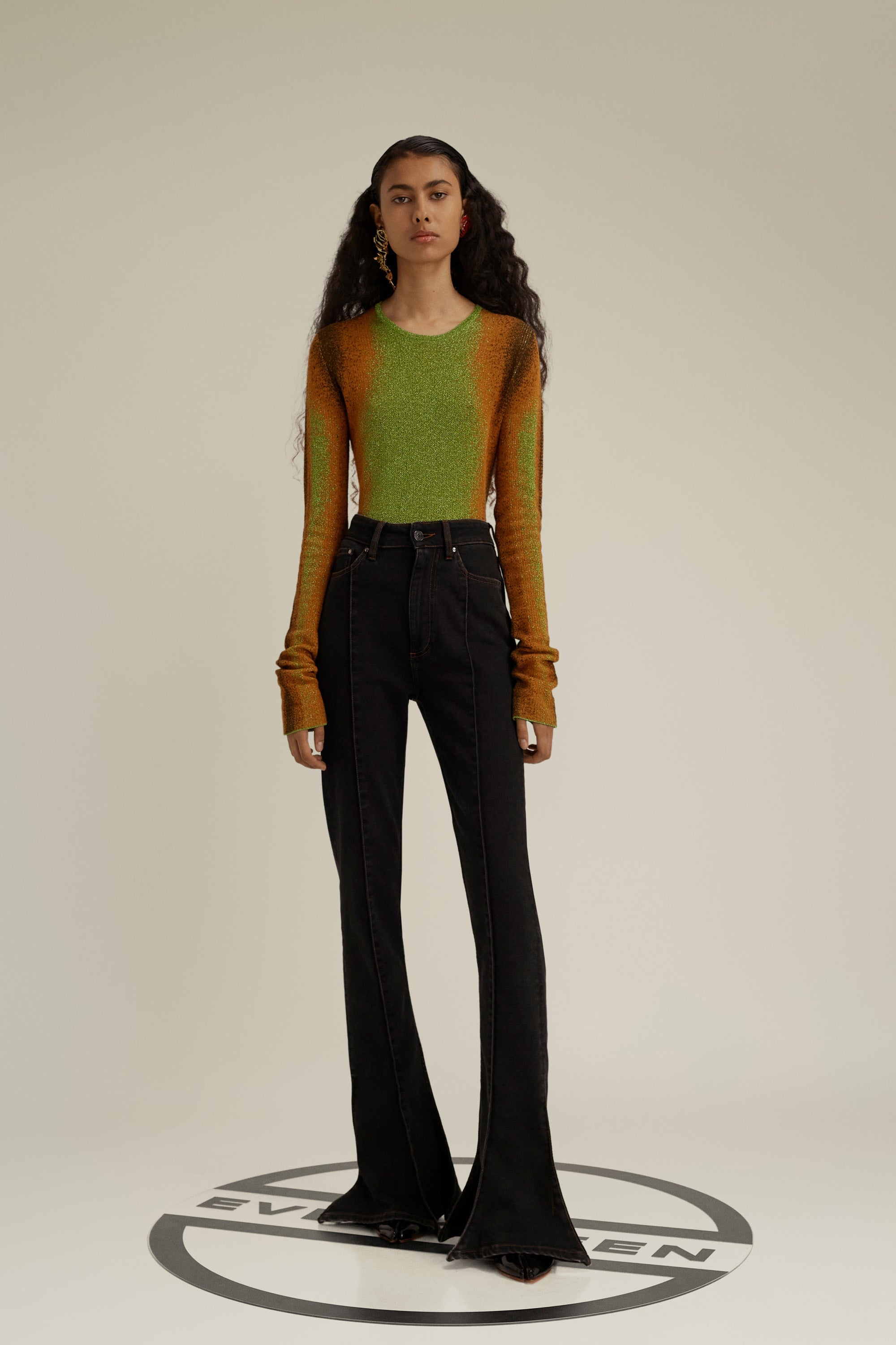 Classic Trumpet Jeans - 2