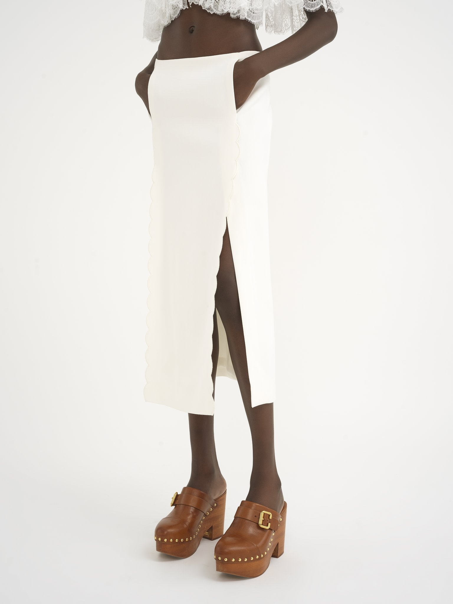 SCALLOP EMBROIDERED COLUMN SKIRT IN FLUID VISCOSE - 4