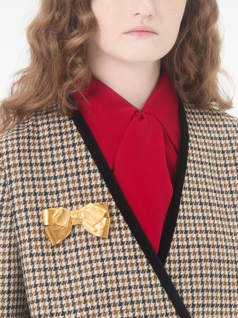 Valentino Trop Chou bow brooch outlook