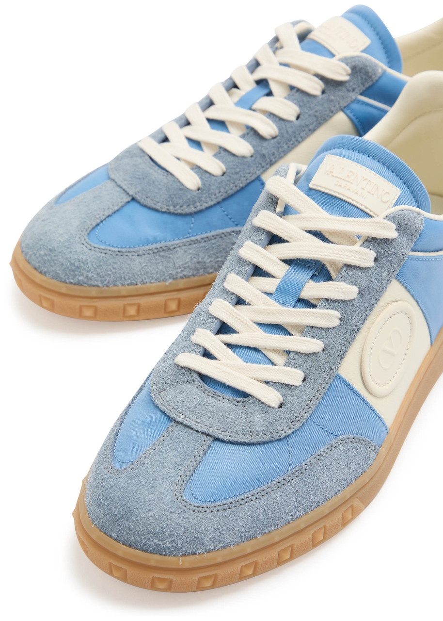 Valentino Garavani Upvillage Panelled Sneakers - 3