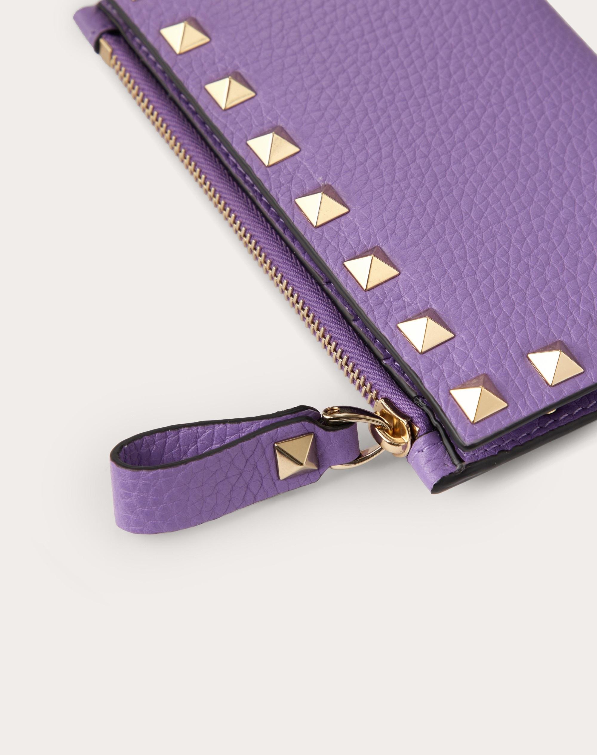 ROCKSTUD GRAINY CALFSKIN CARDHOLDER WITH ZIPPER - 2