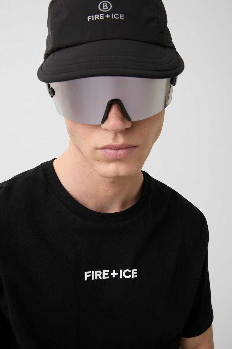 T-shirt Mick in Black 4