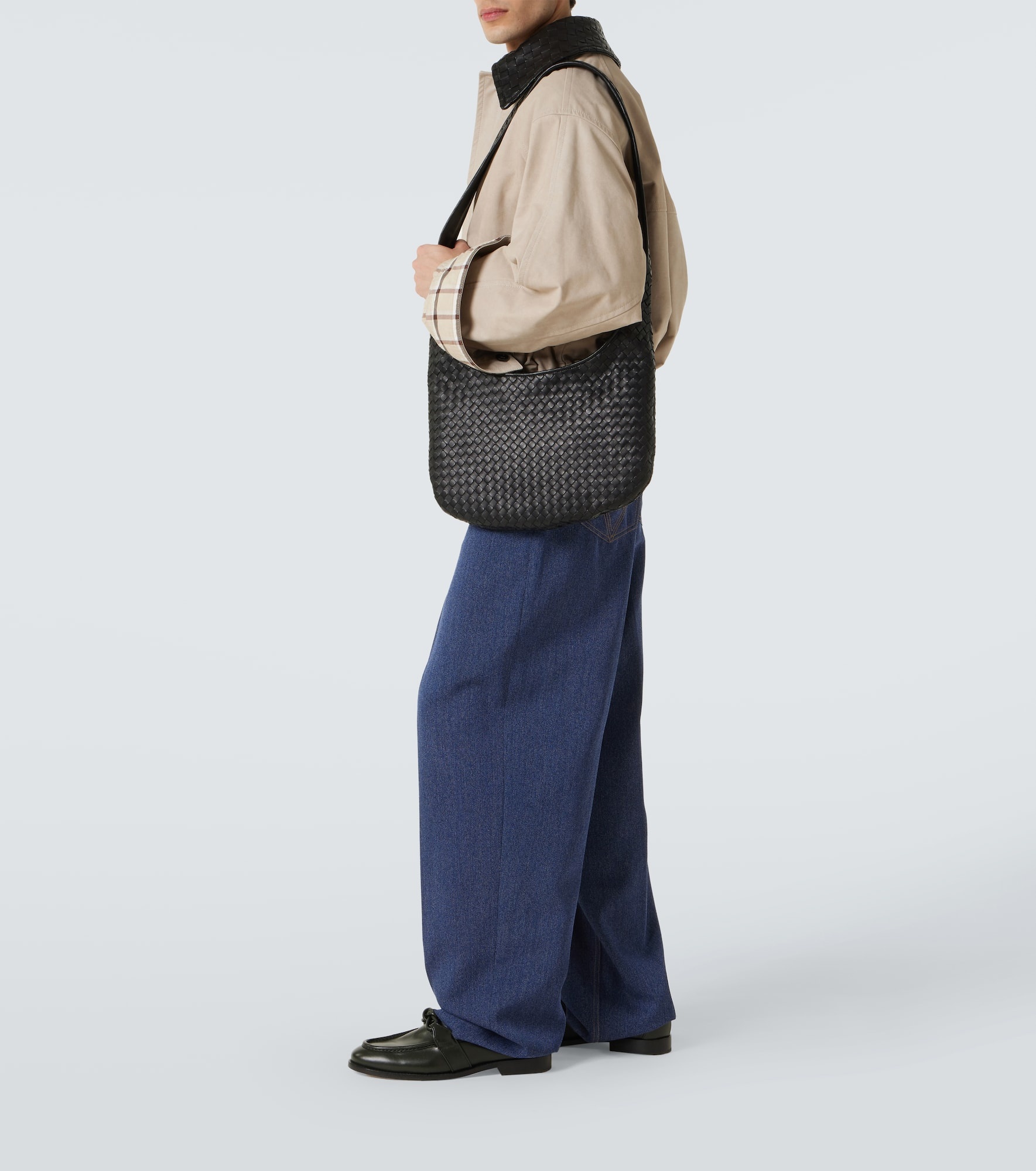 Maxi Intrecciato leather crossbody bag - 7