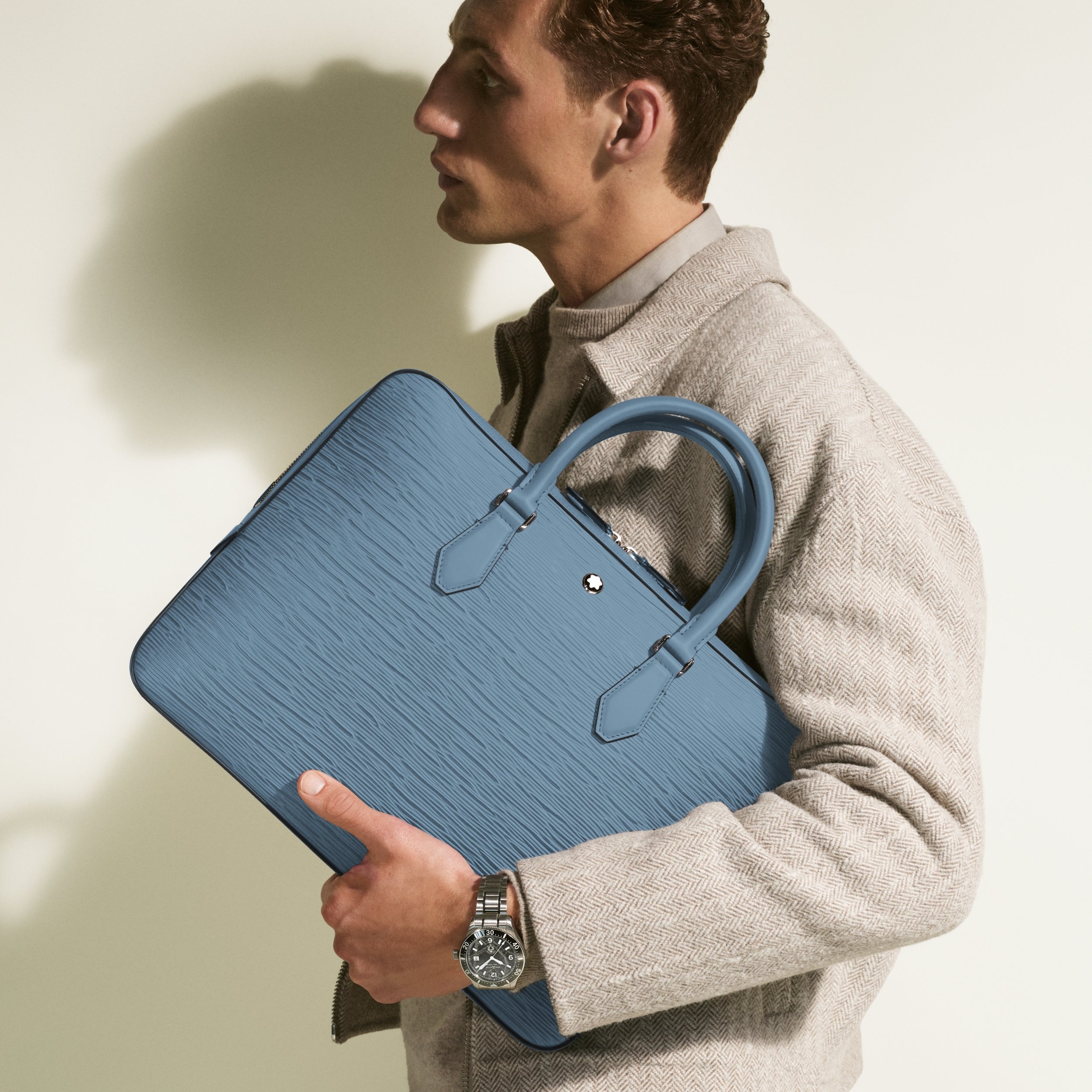 4810 thin document case - 2