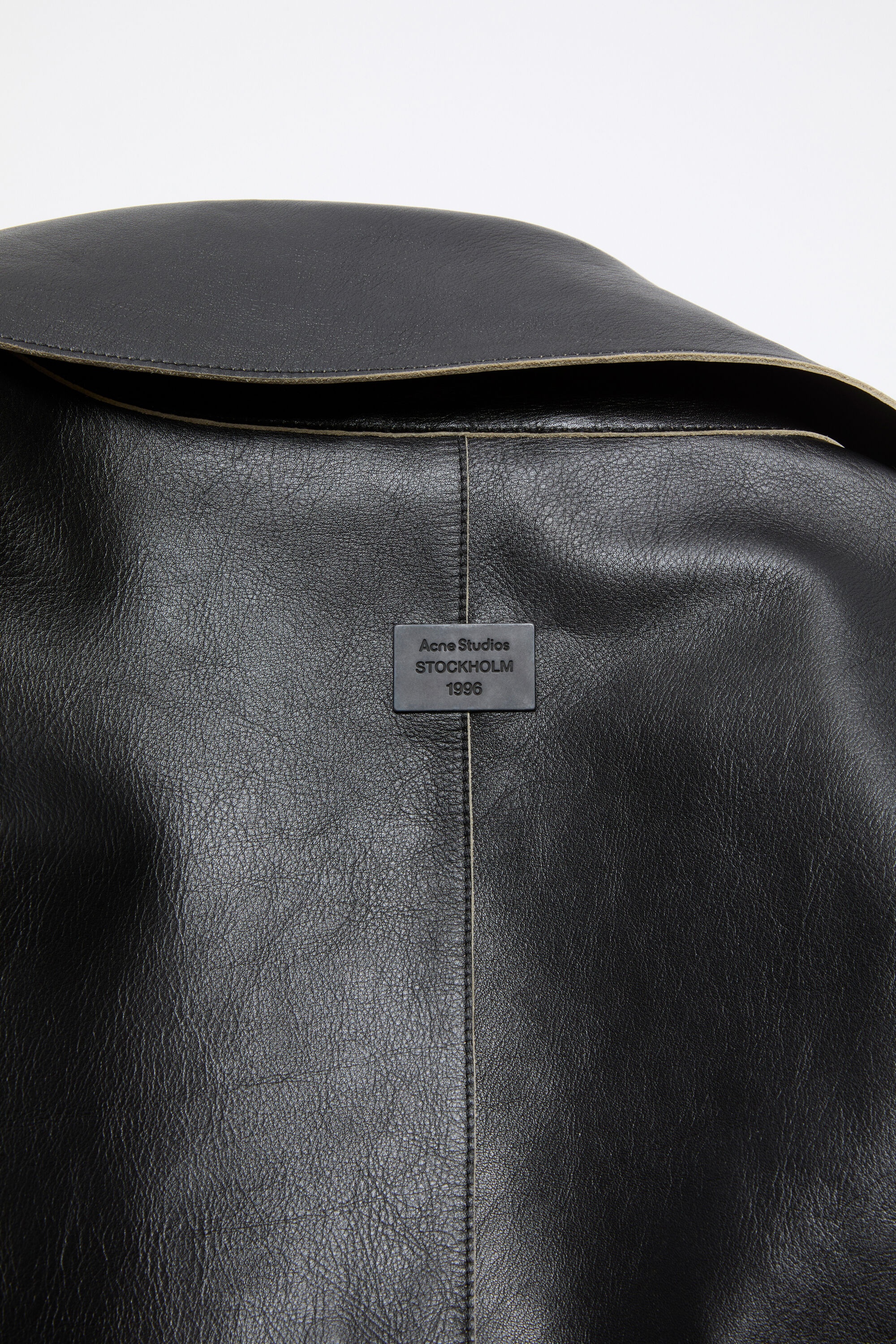 Double-breasted leather coat - Black - 7