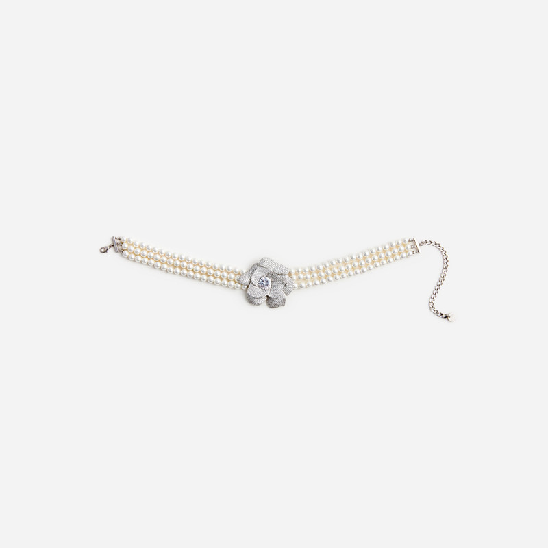 Crystal Flower Pearl Choker 1
