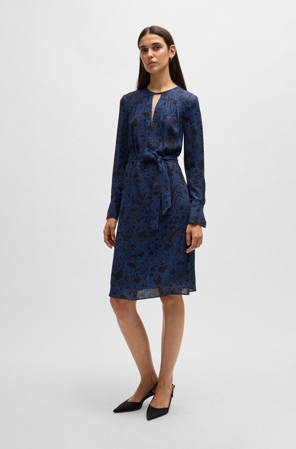 LONG-SLEEVED DRESS WITH FLORAL PRINT AND BELT - 3