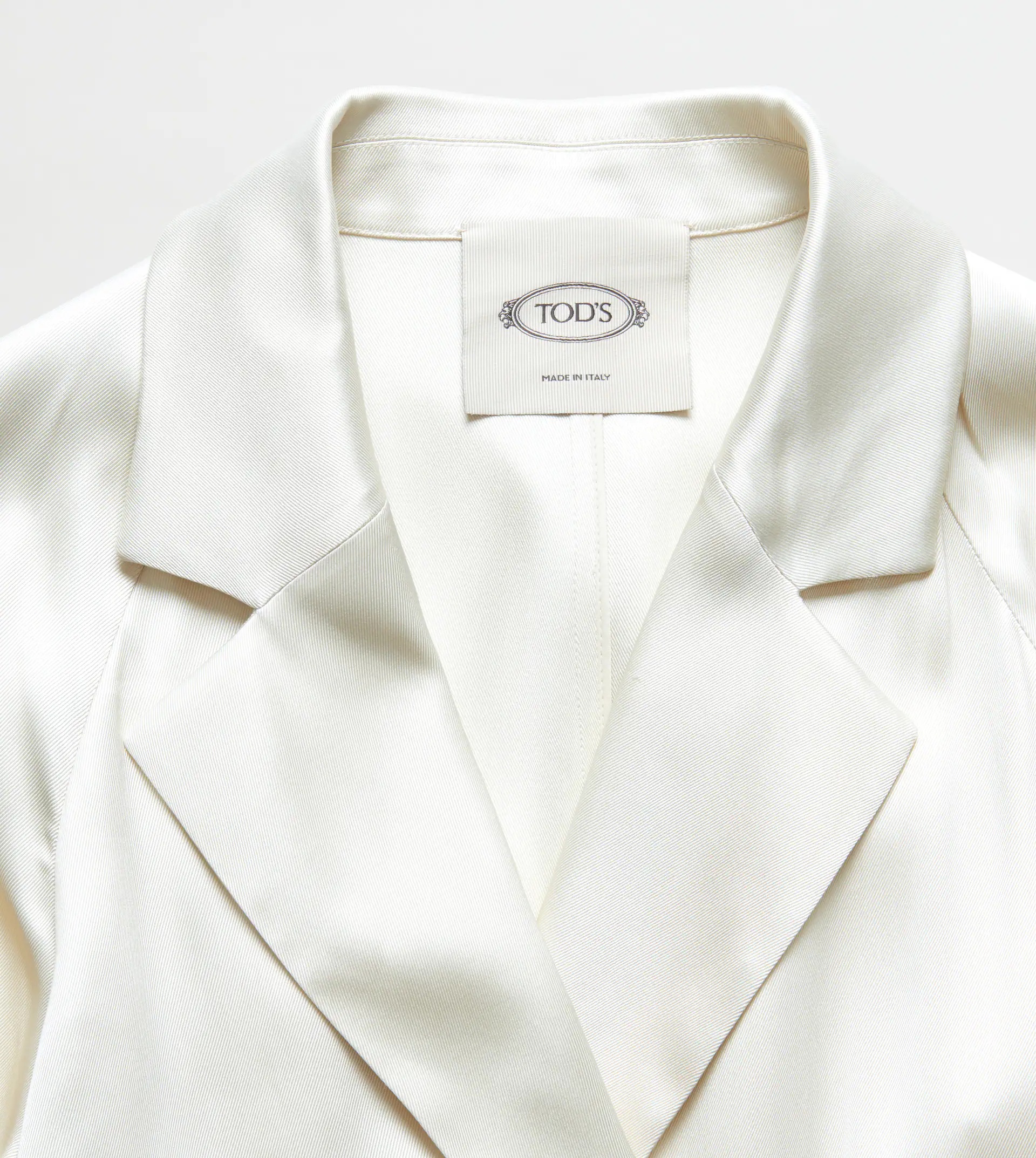 VISCOSE TRENCH COAT - WHITE - 6
