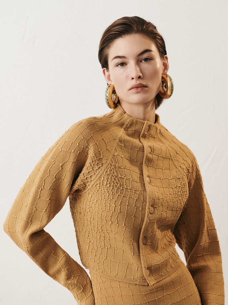 JACQUEMUS The Scala cardigan outlook