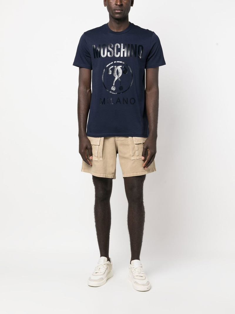 Moschino D-ring detail cargo shorts outlook
