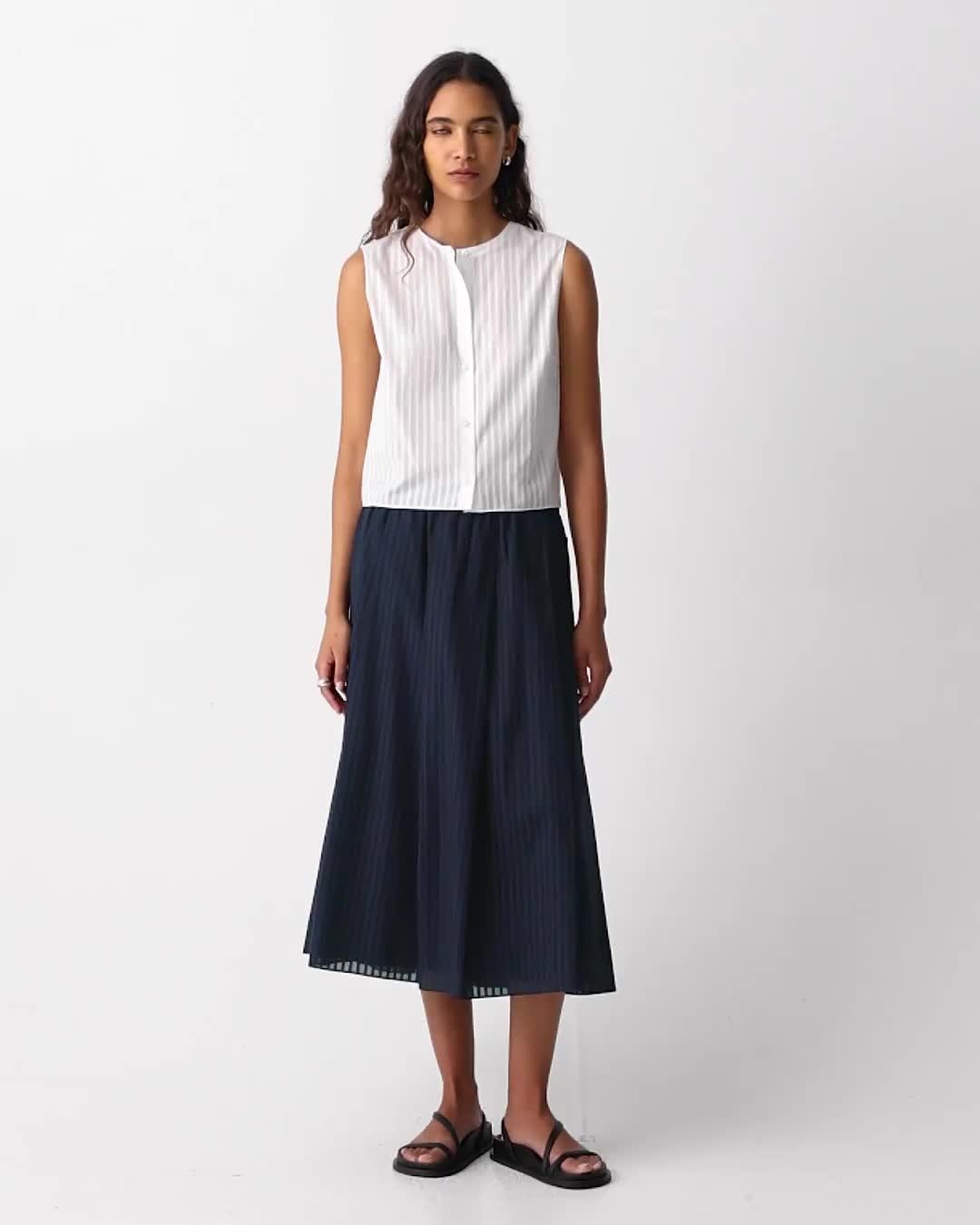 Button-Up Shell Top in Linear Cotton - 8