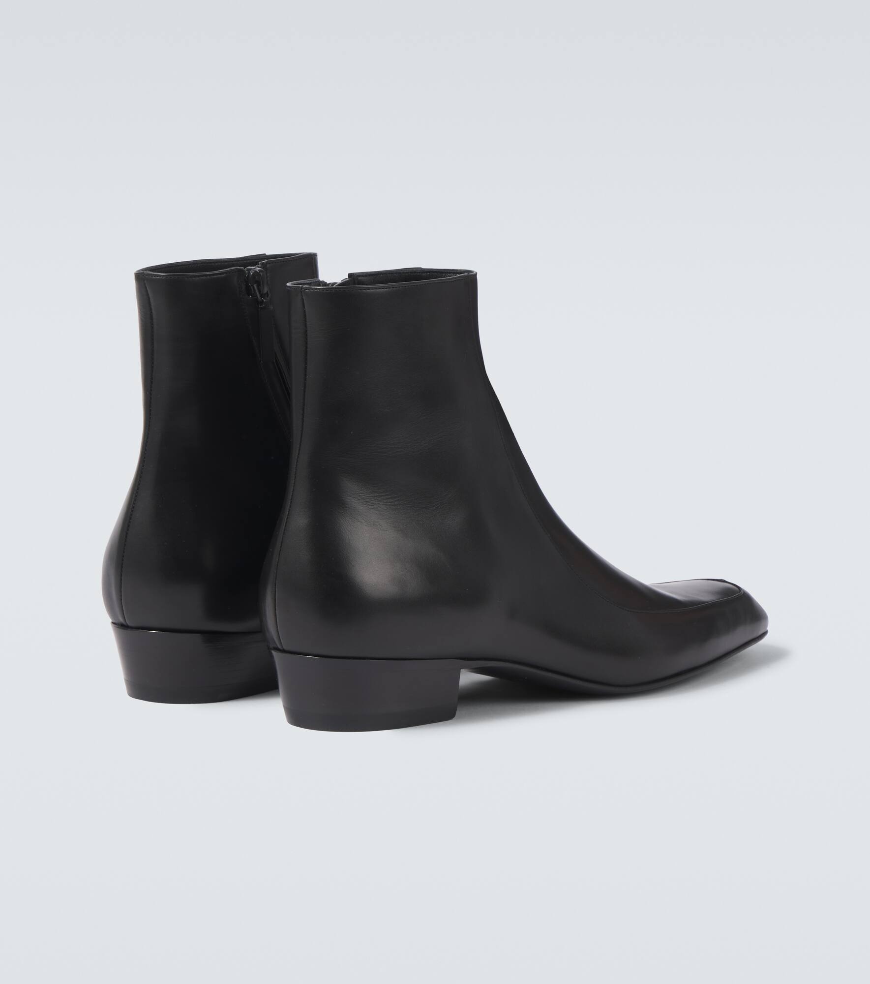 Leather ankle boots - 6