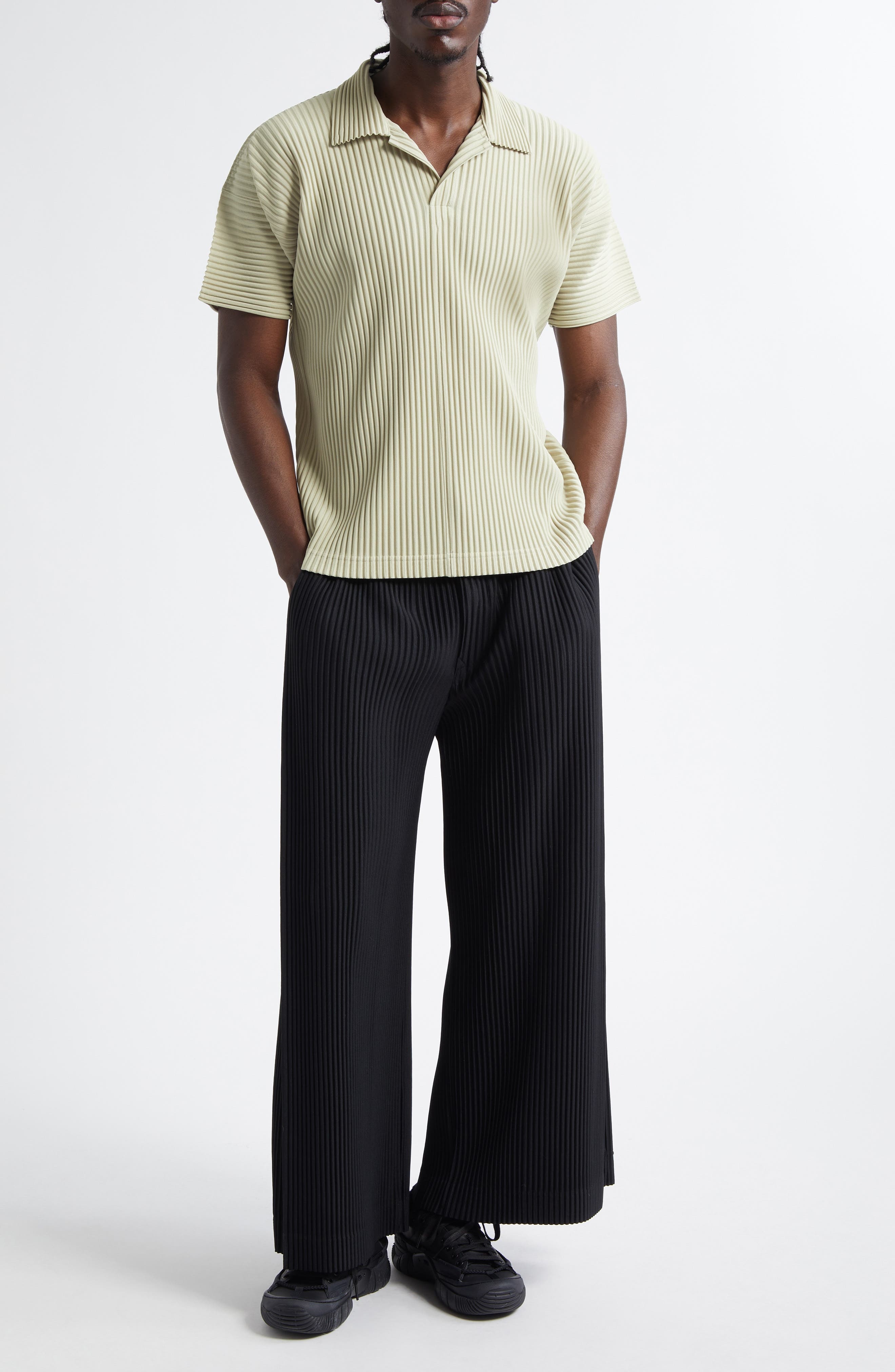 Homme Plissé Issey Miyake Monthly Colors May Pleated Polo in Dry Grass Green at Nordstrom - 2