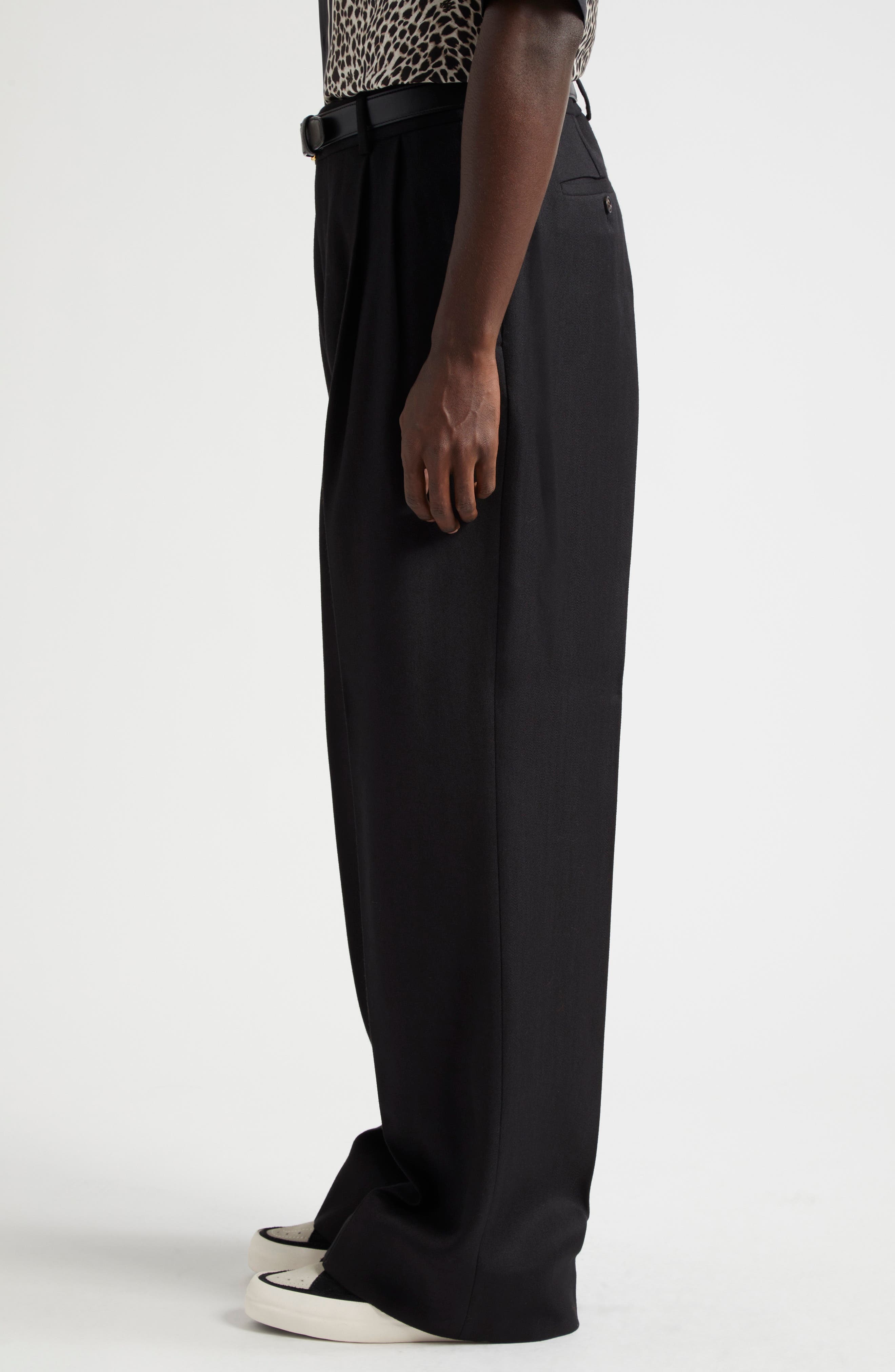 AMIRI Double Pleat Pants in Black at Nordstrom - 4
