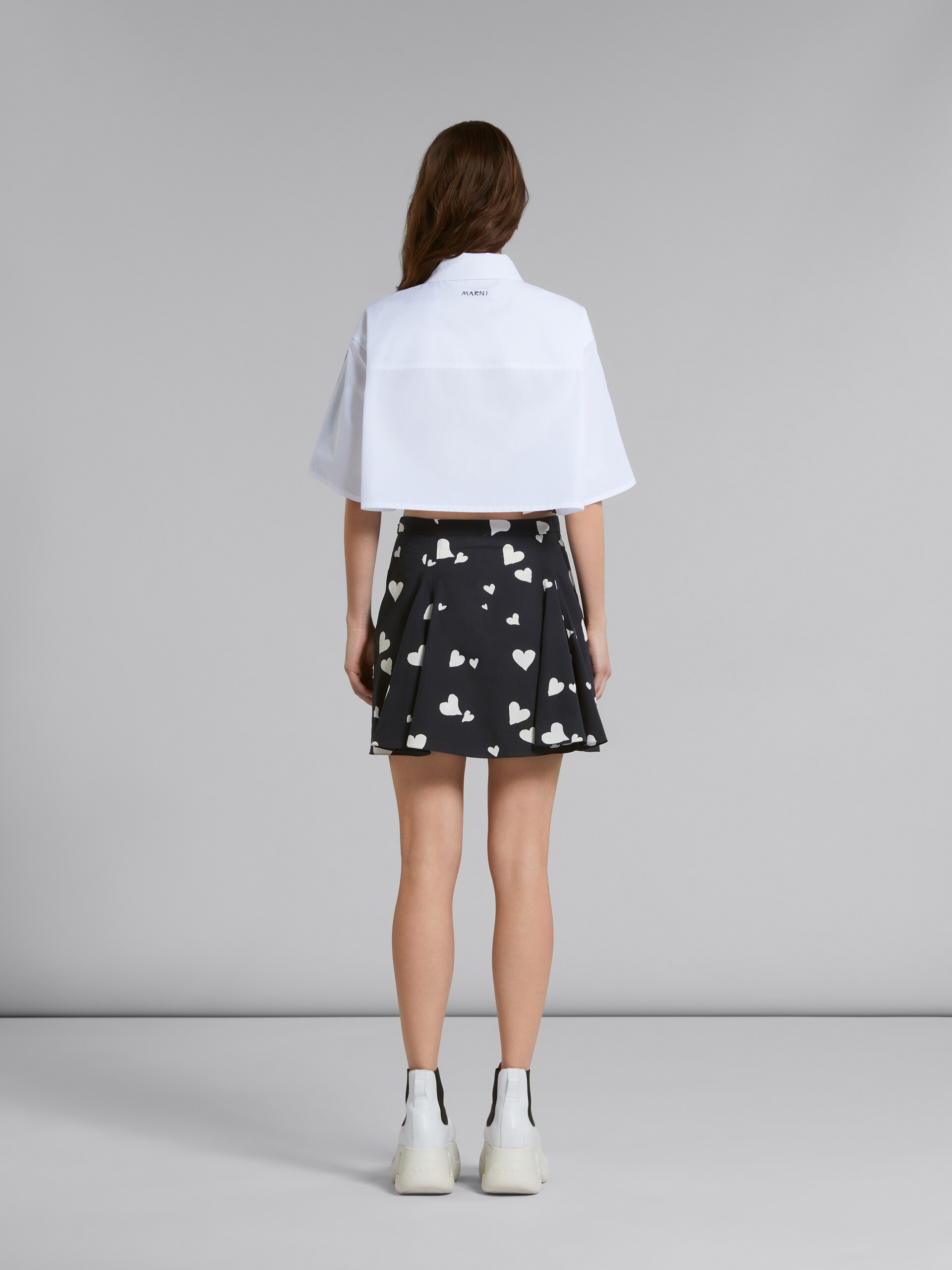 BLACK POPLIN SKIRT WITH BUNCH OF HEARTS PRINT - 3