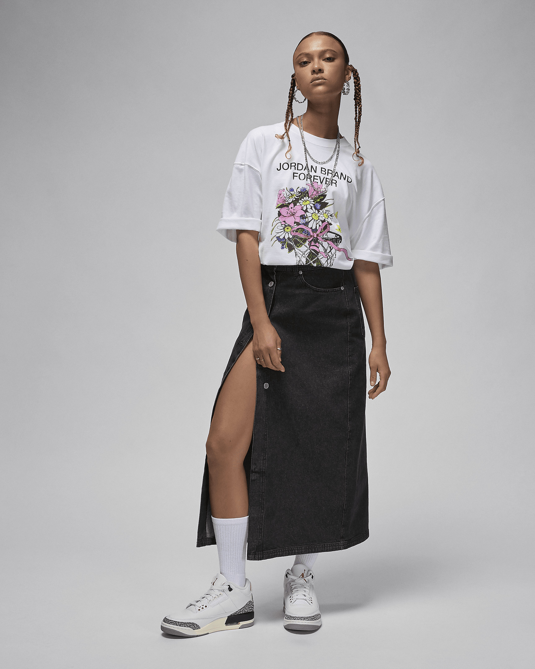 Jordan Women's Oversized Graphic T-Shirt - 5