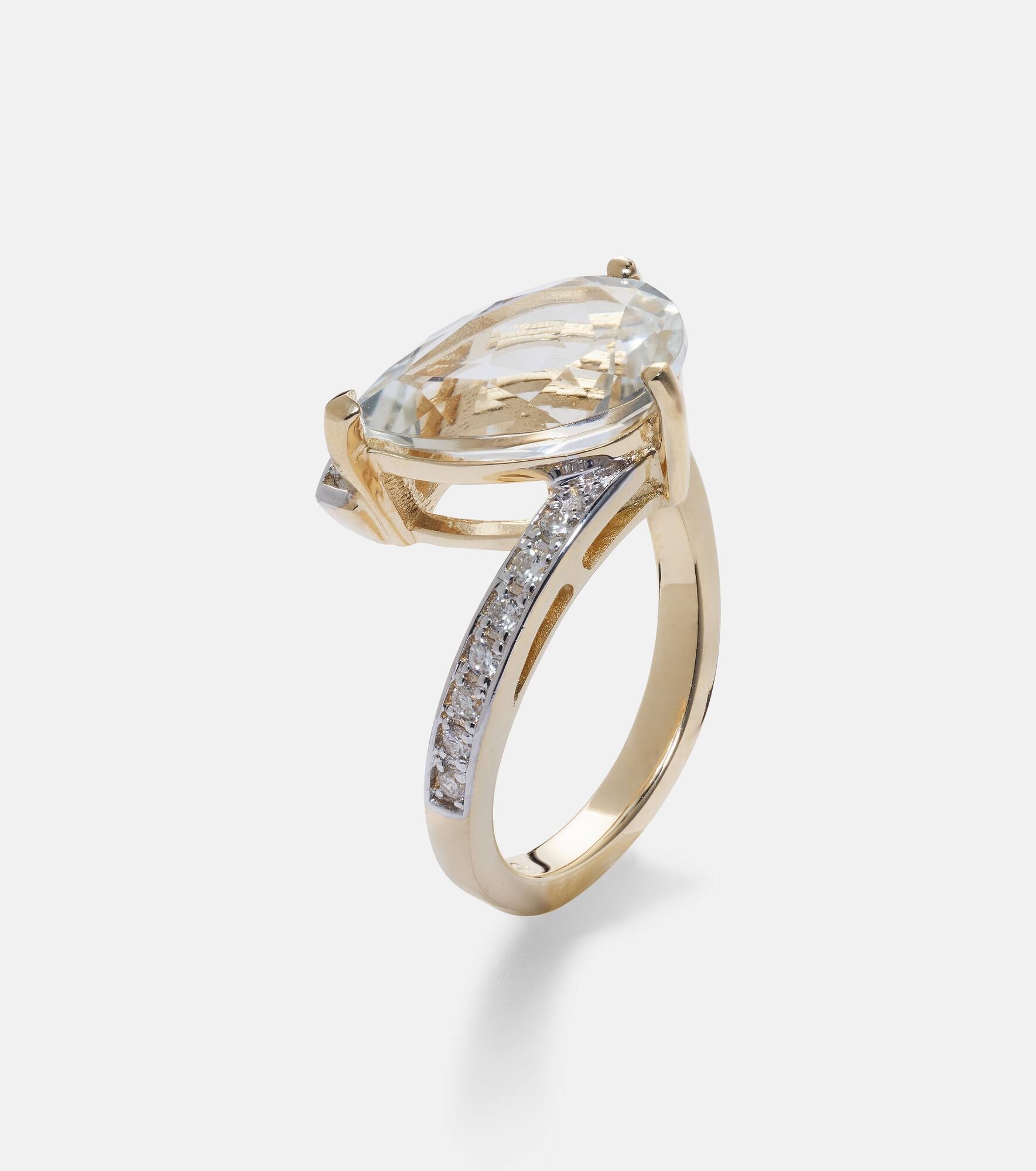 Slanted 14kt gold ring with topaz and diamonds - 4