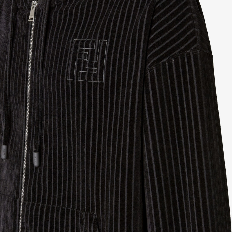 Sweatshirt 3