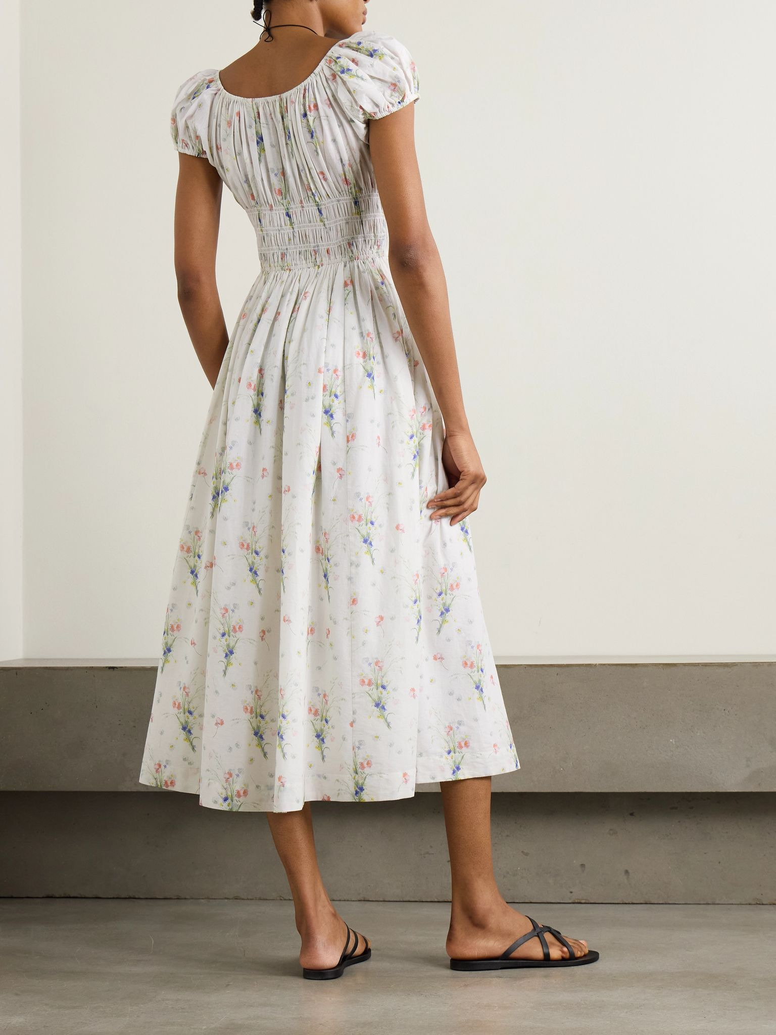 Quinley shirred floral-print organic cotton midi dress Off-white - 3