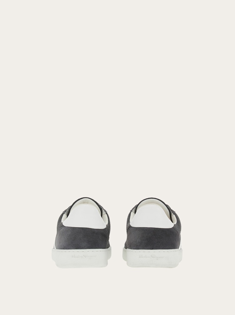 LOW SNEAKER WITH SIGNATURE - 3