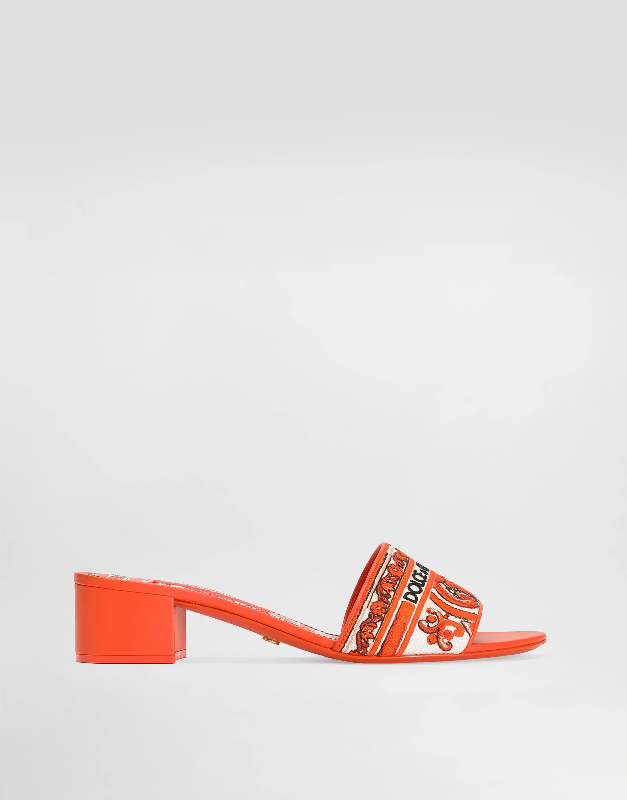 Mules with majolica embroidery - 1