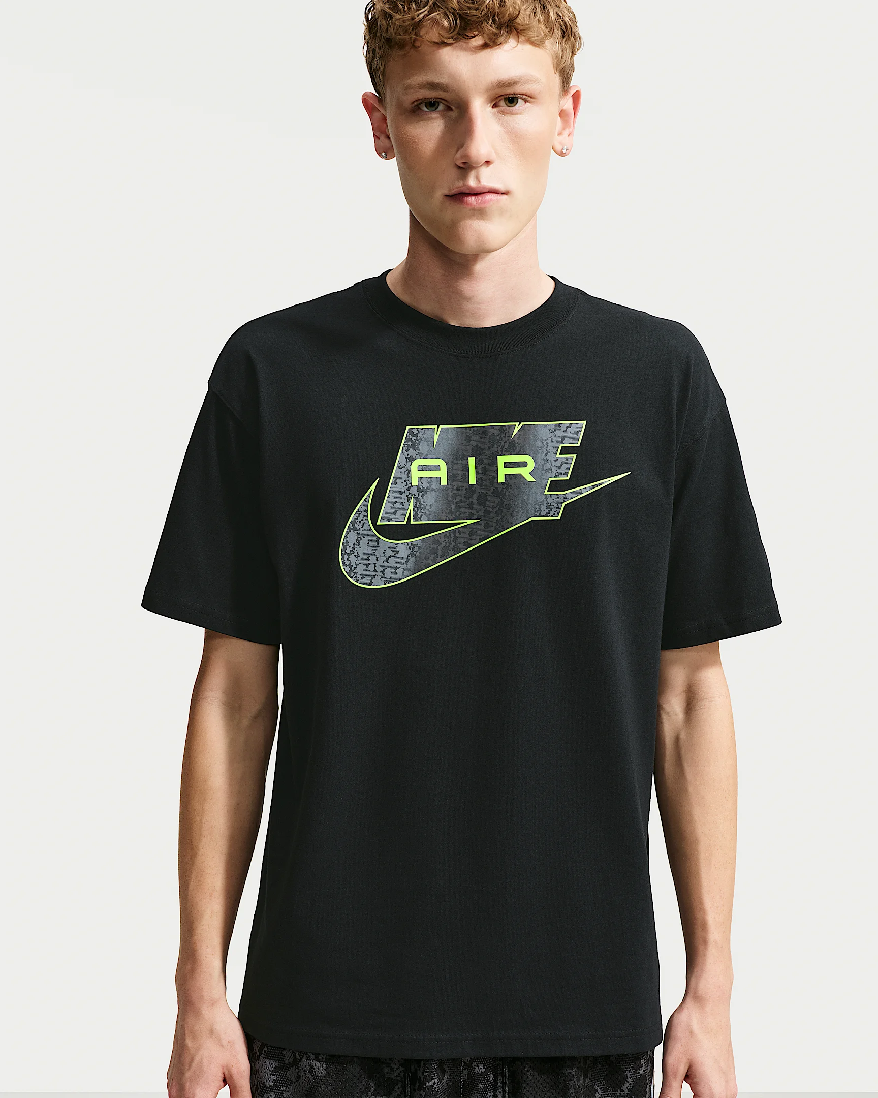 Nike Sportswear Men's T-Shirt - 1