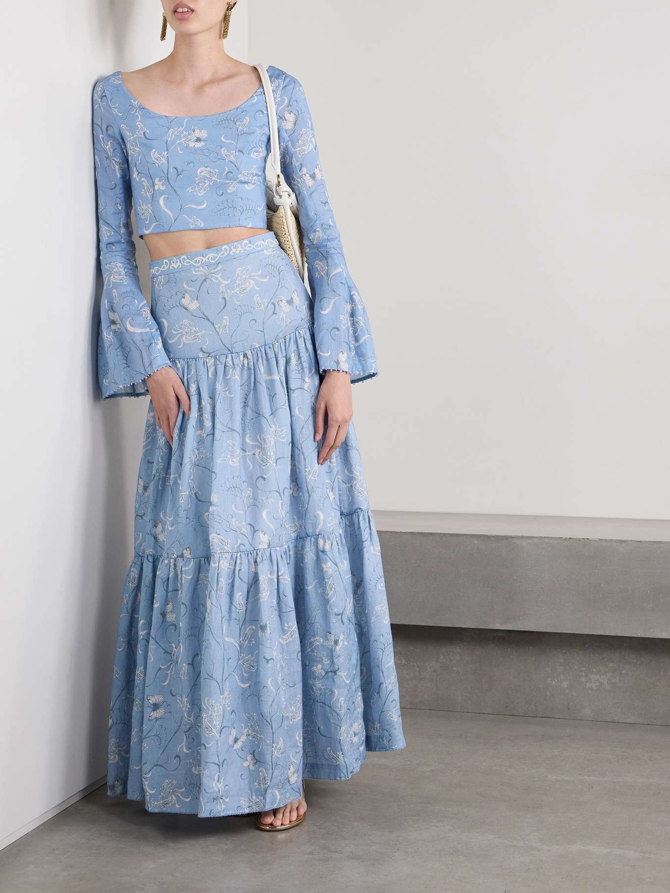 Limoncillo Lymanopoda cropped bead-embellished printed linen top Blue - 2