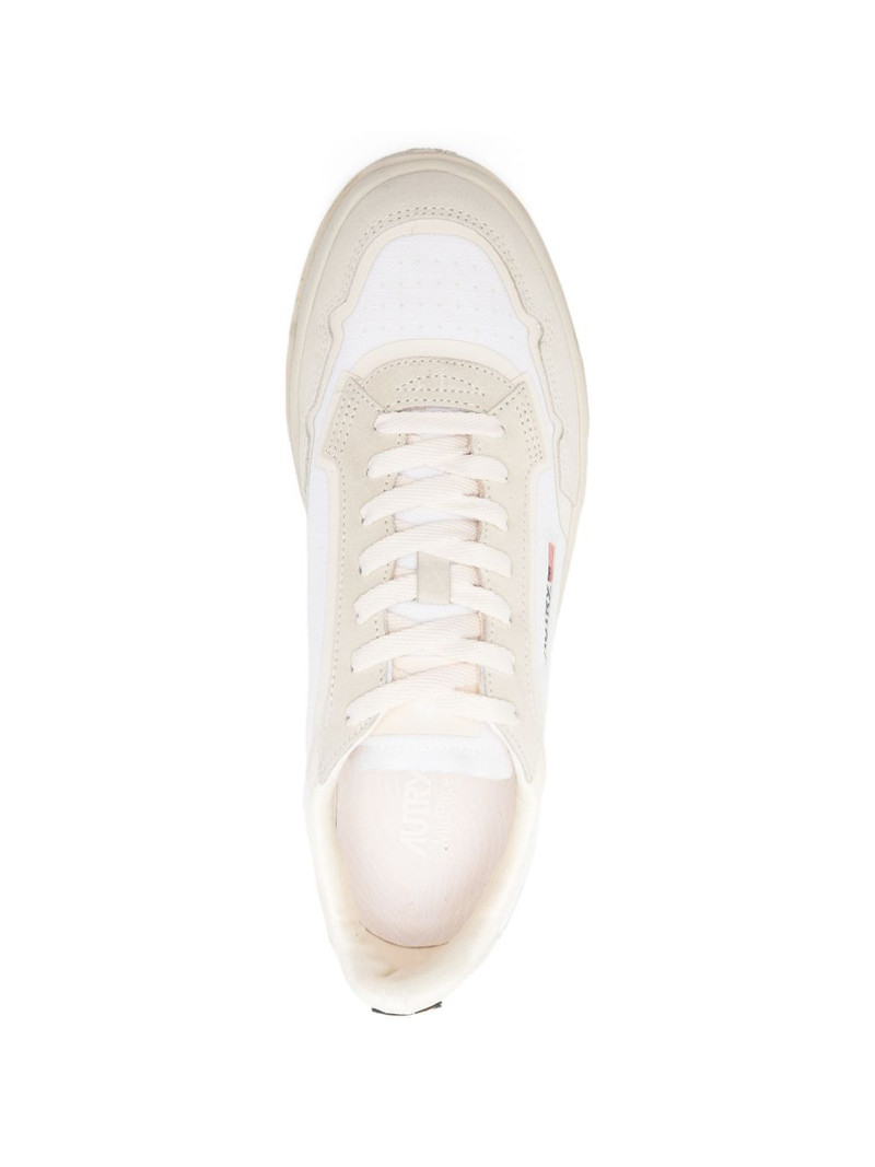 logo-patch sneakers 4