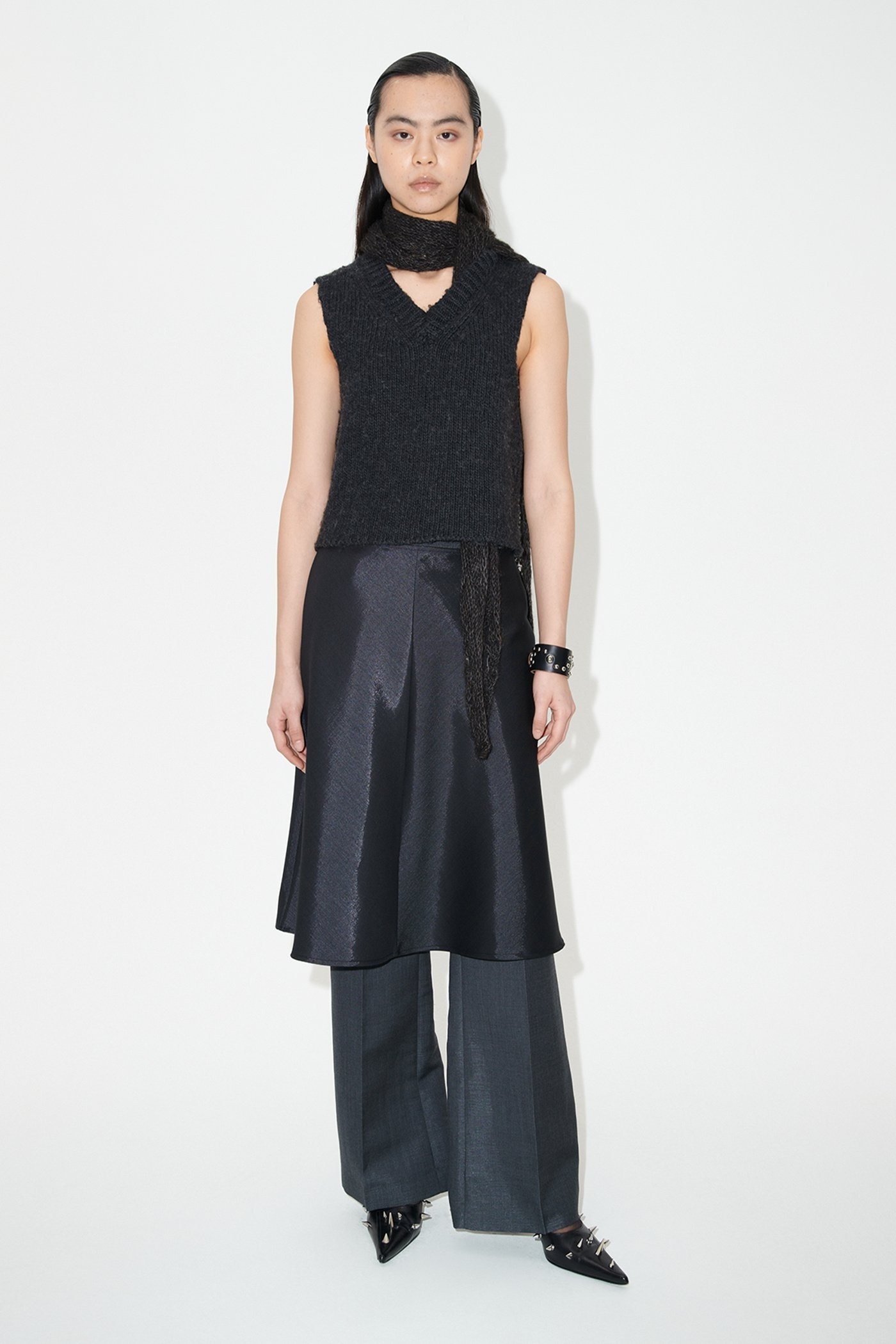 Intact Vest Shadow Black Funky Acrylic - 1