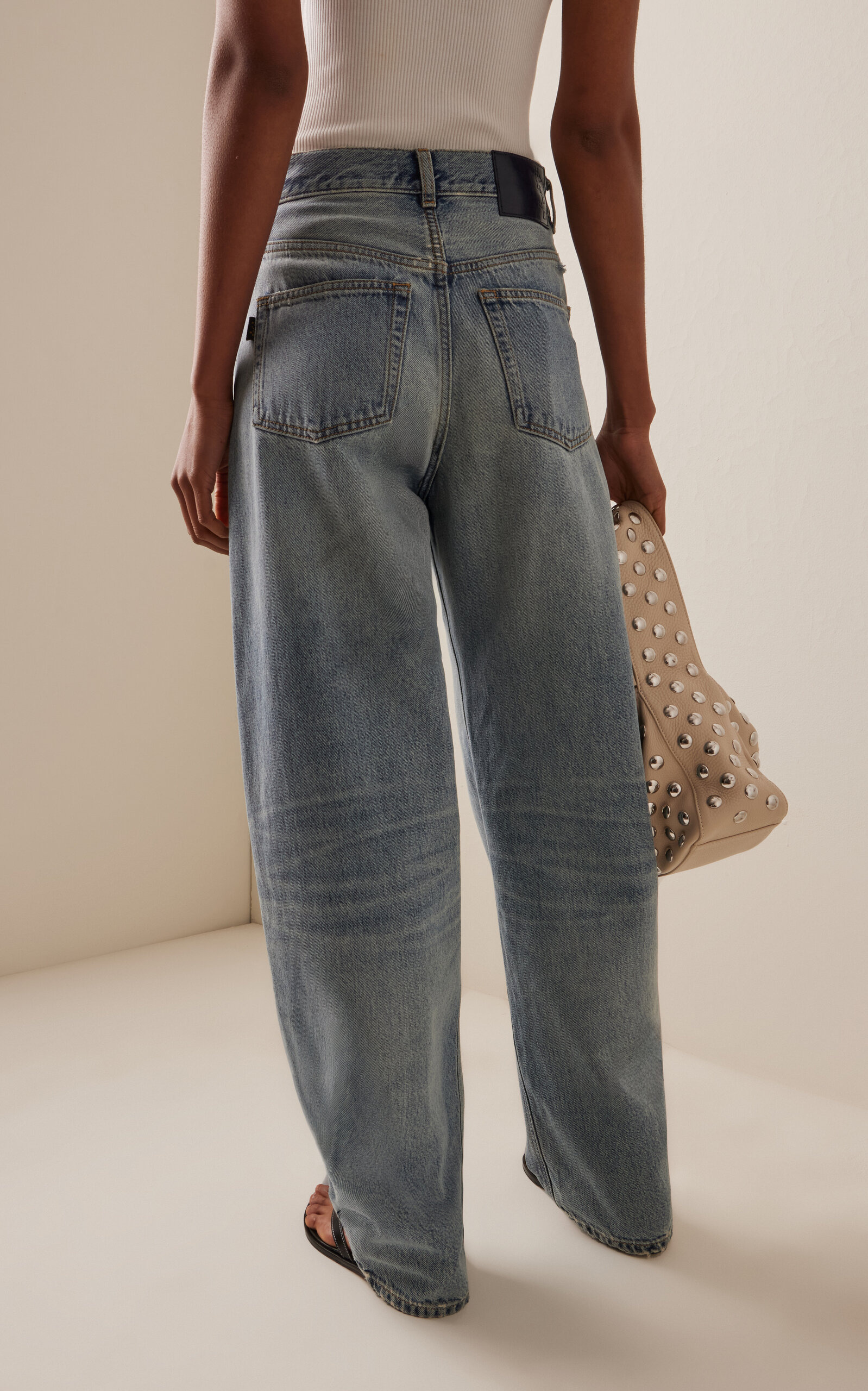 Bibi Rigid Mid-Rise Balloon-Leg Jeans light wash - 4