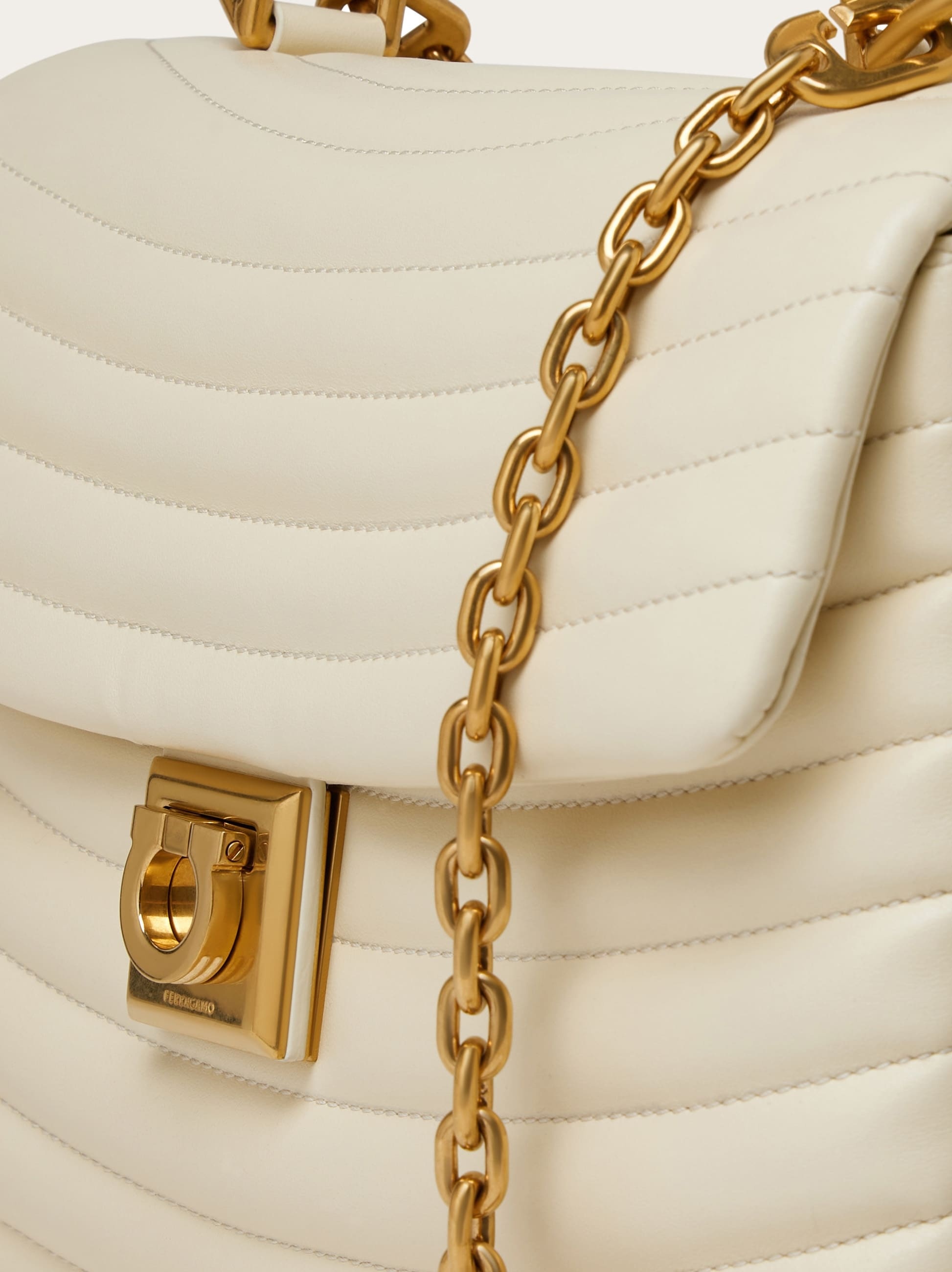 Quilted handbag (M) - 6
