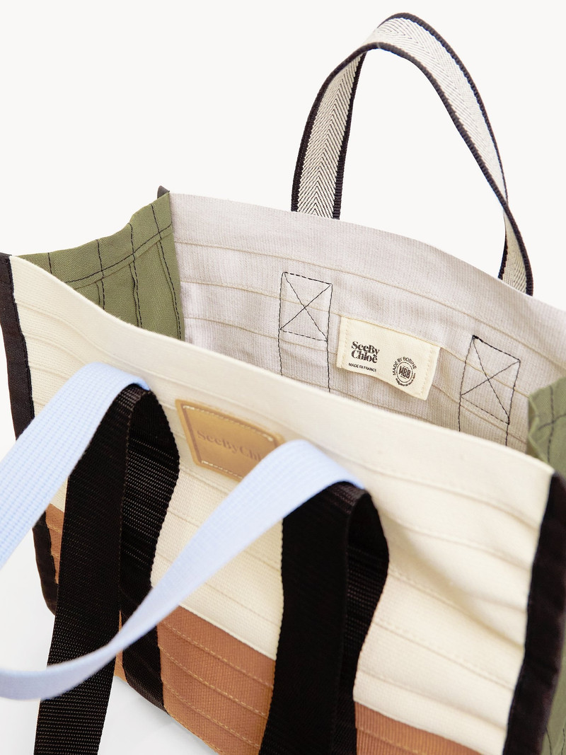 BOBBIE SMALL SQUARE TOTE 4